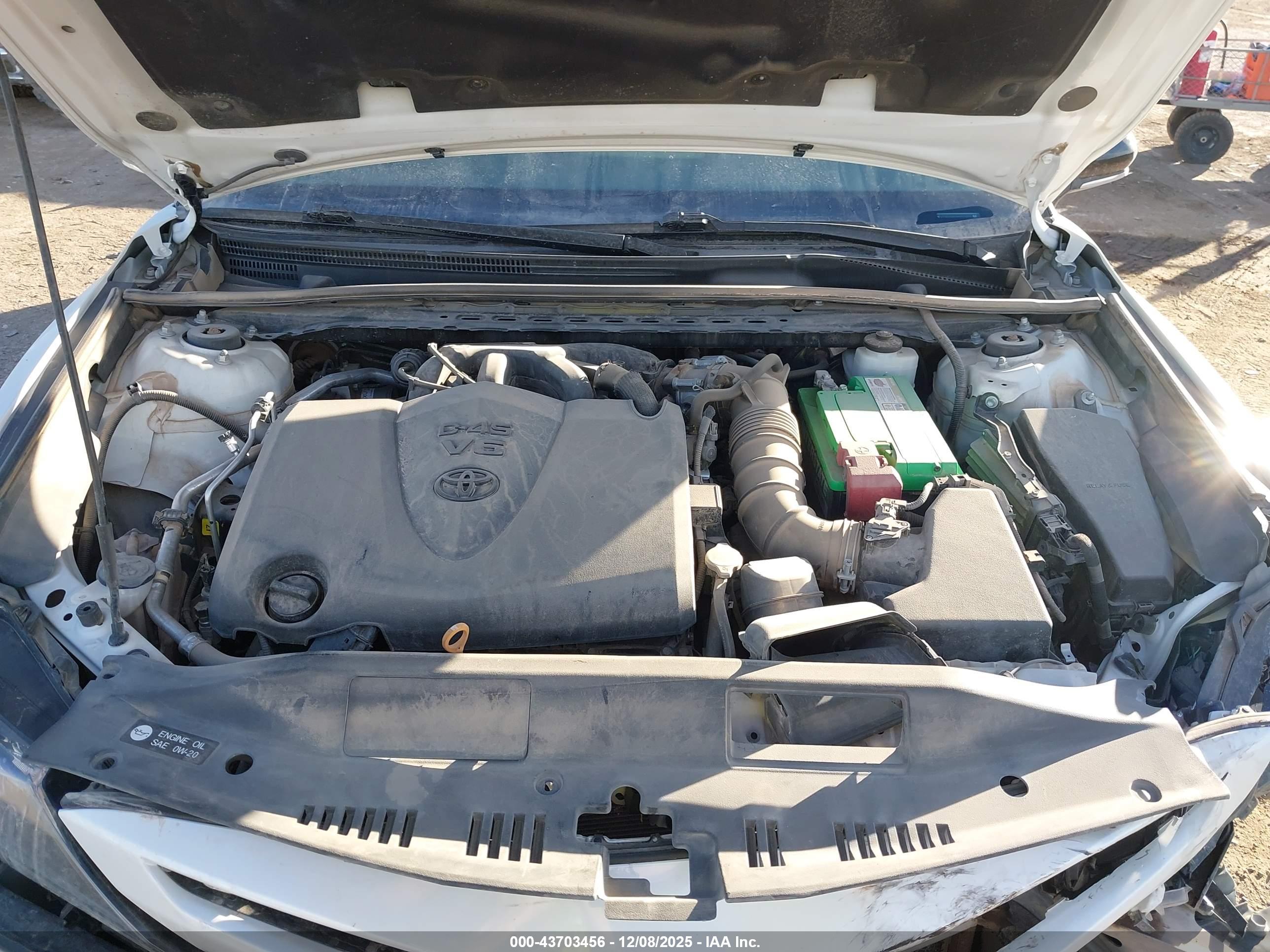 TOYOTA CAMRY image 10