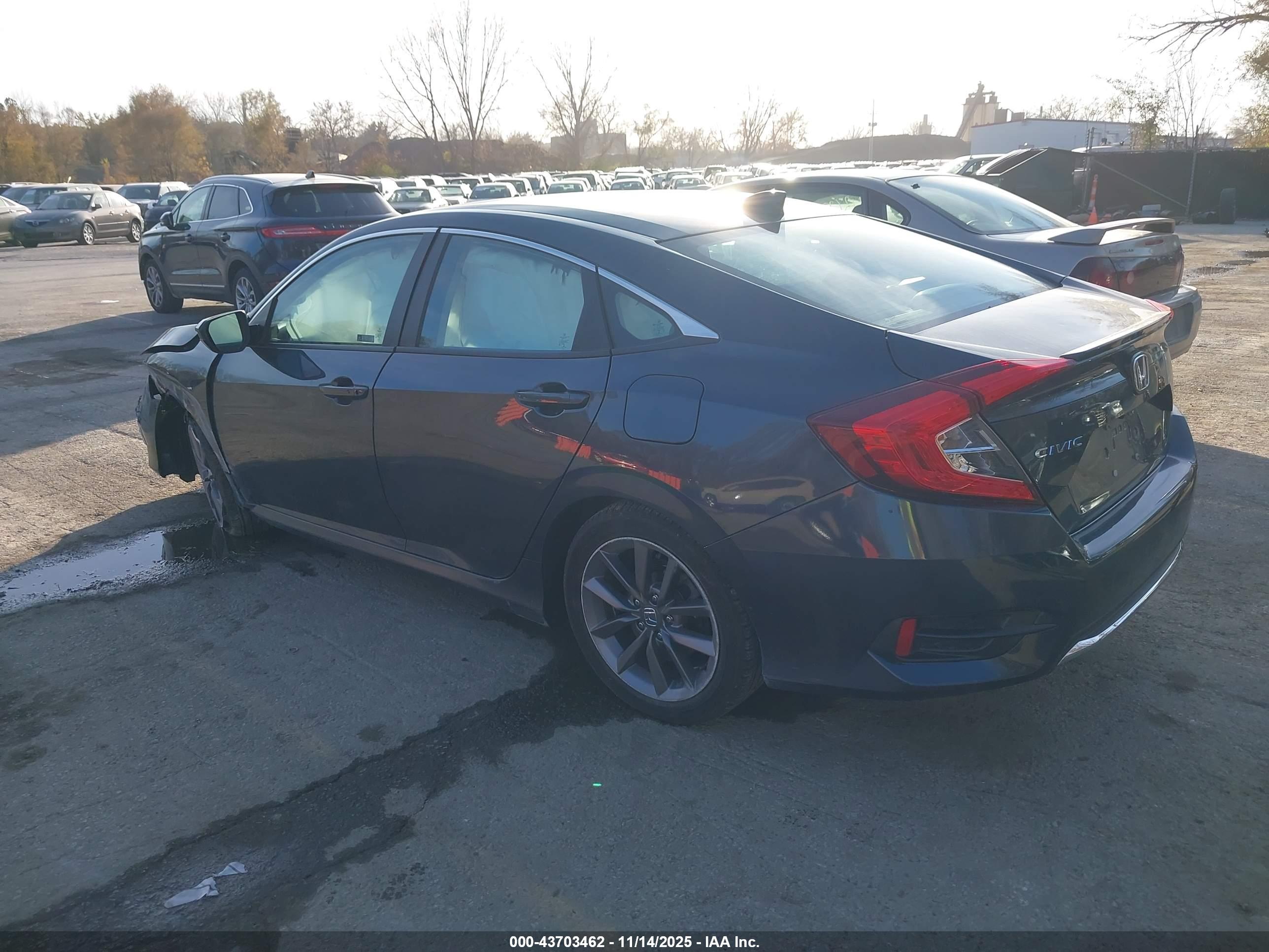 HONDA CIVIC image 3