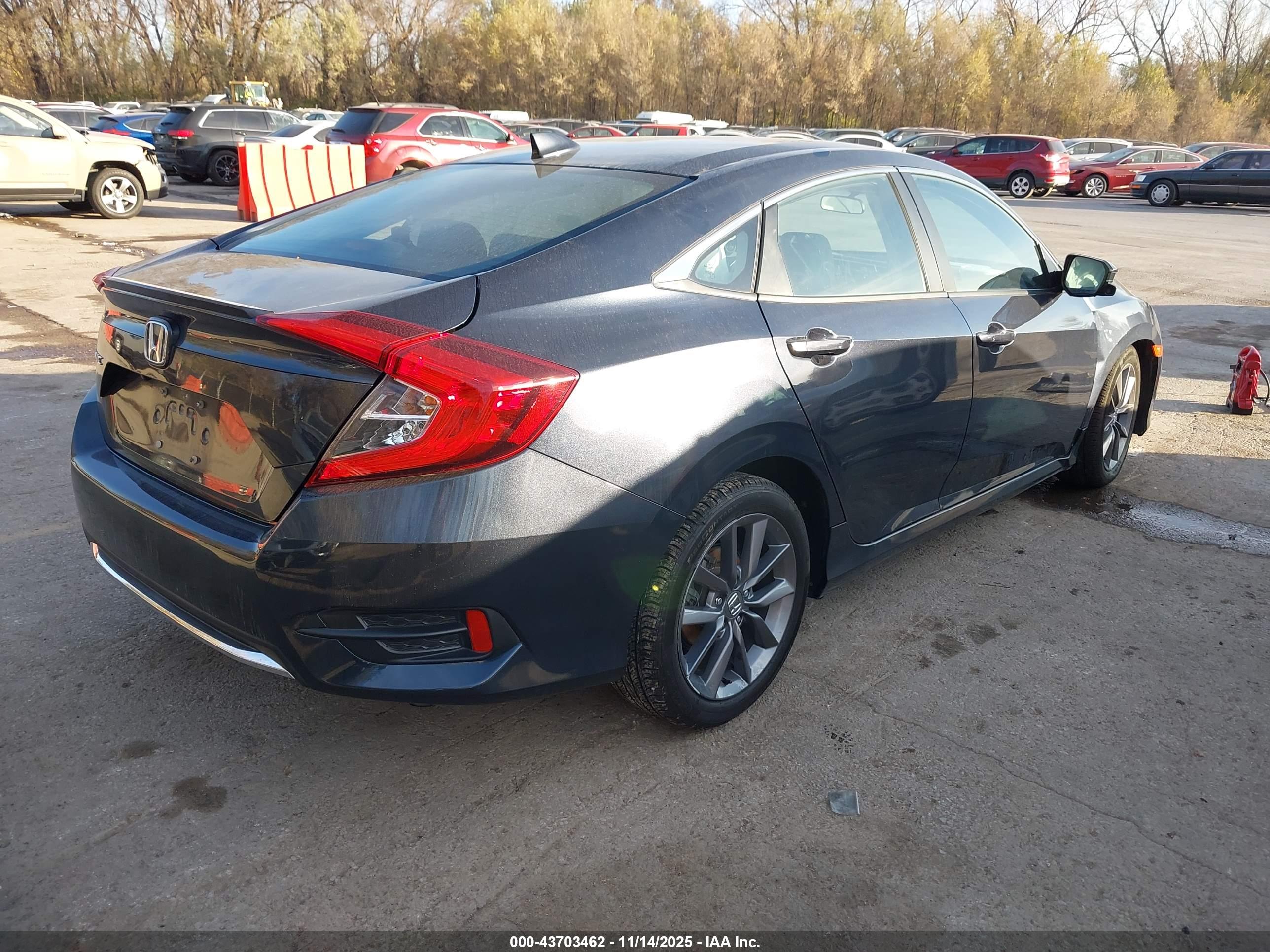 HONDA CIVIC image 4