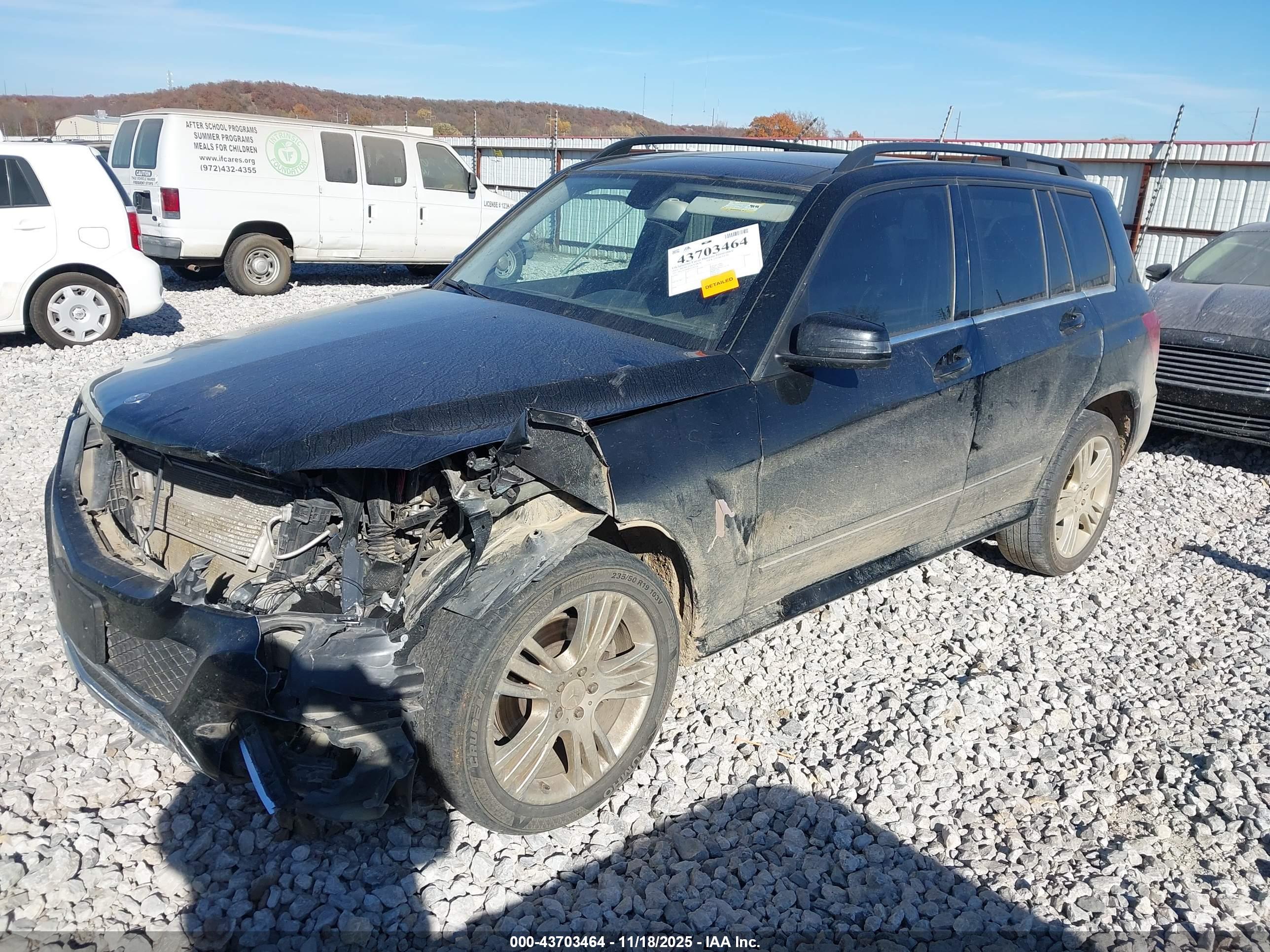 MERCEDES-BENZ GLK image 2