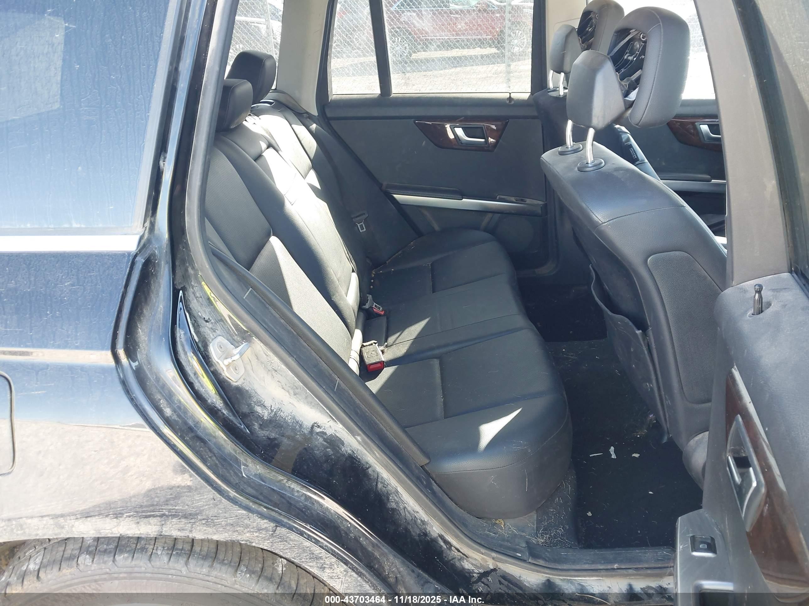 MERCEDES-BENZ GLK image 8