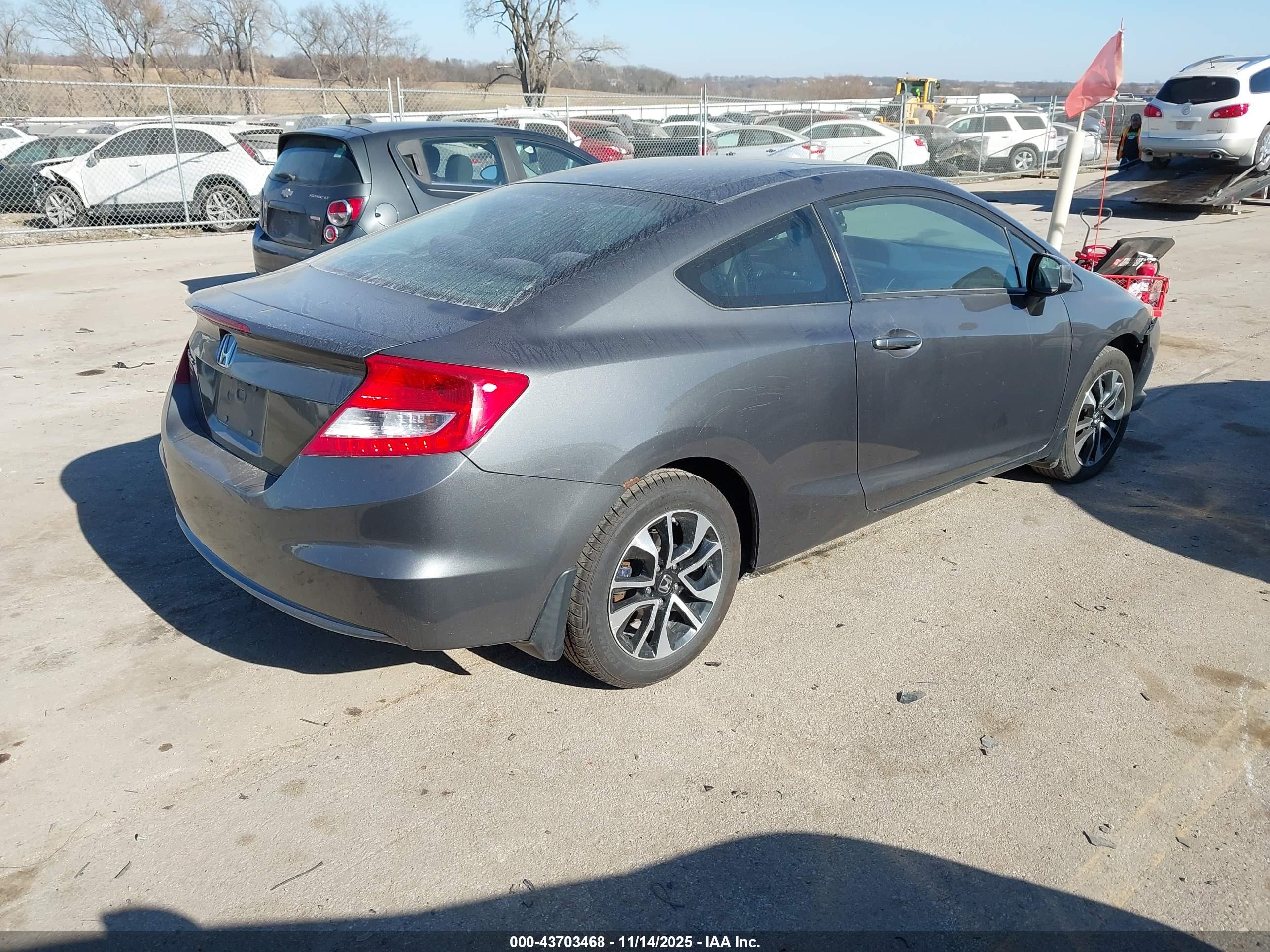 HONDA CIVIC image 4