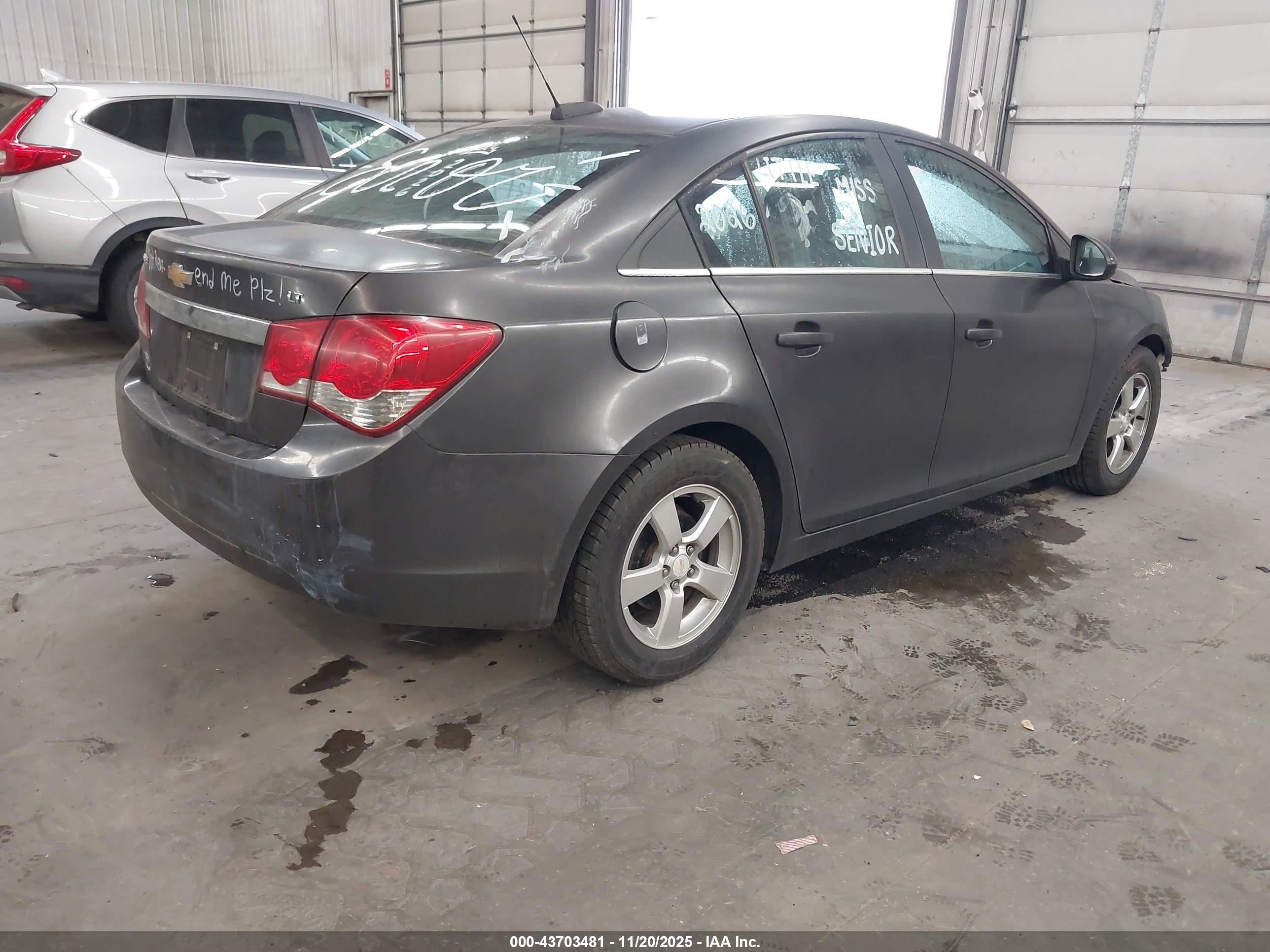 CHEVROLET CRUZE image 4