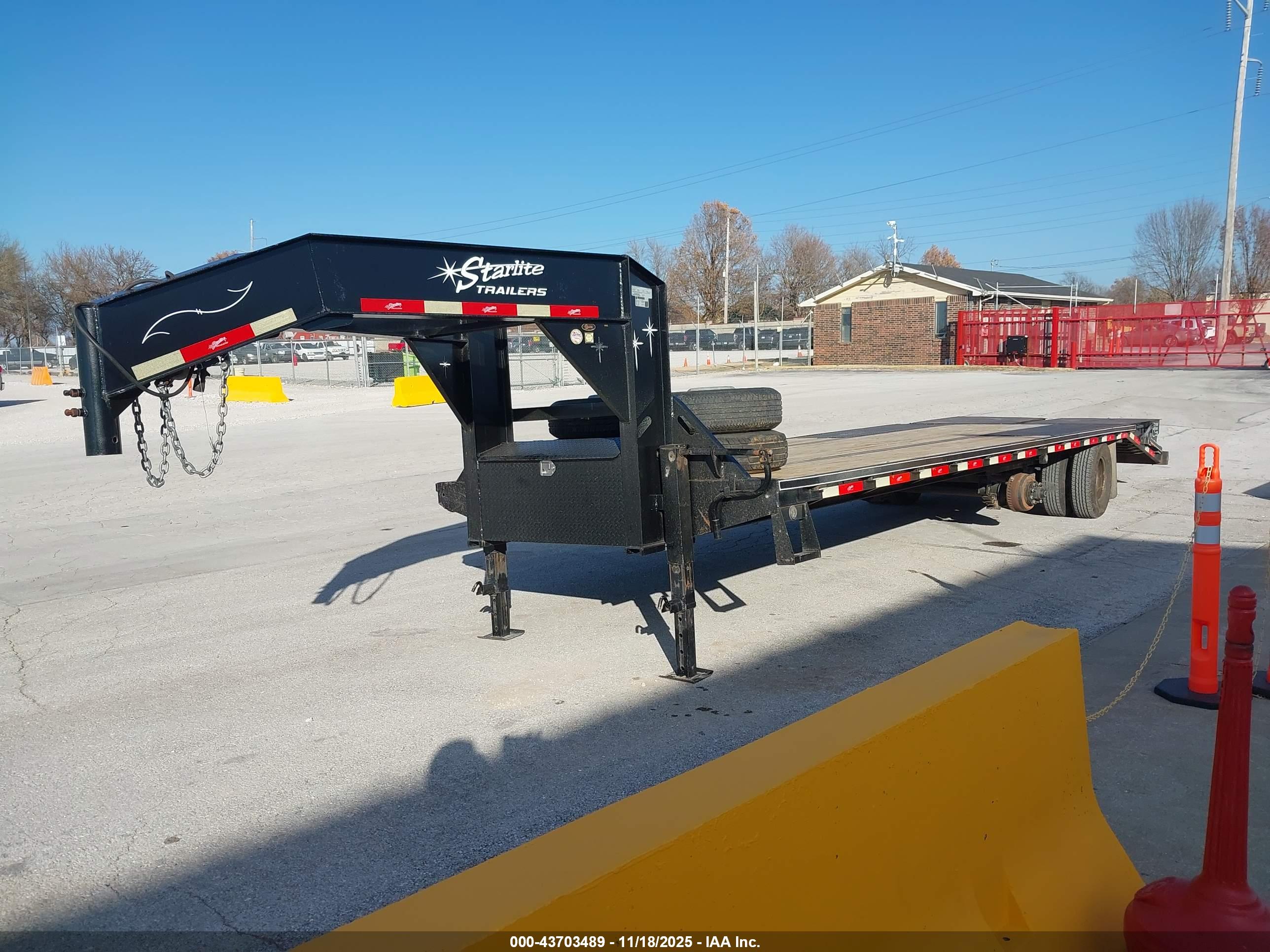 STARLITE TRAILER image 2