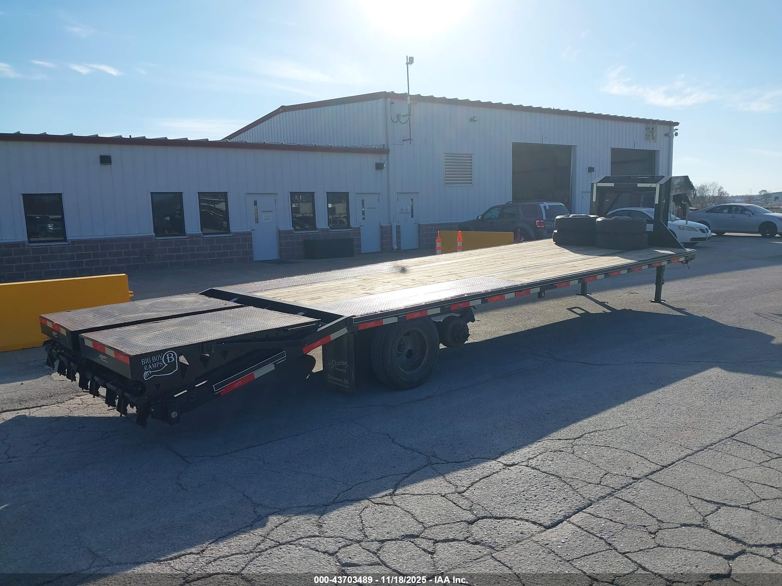 STARLITE TRAILER image 4