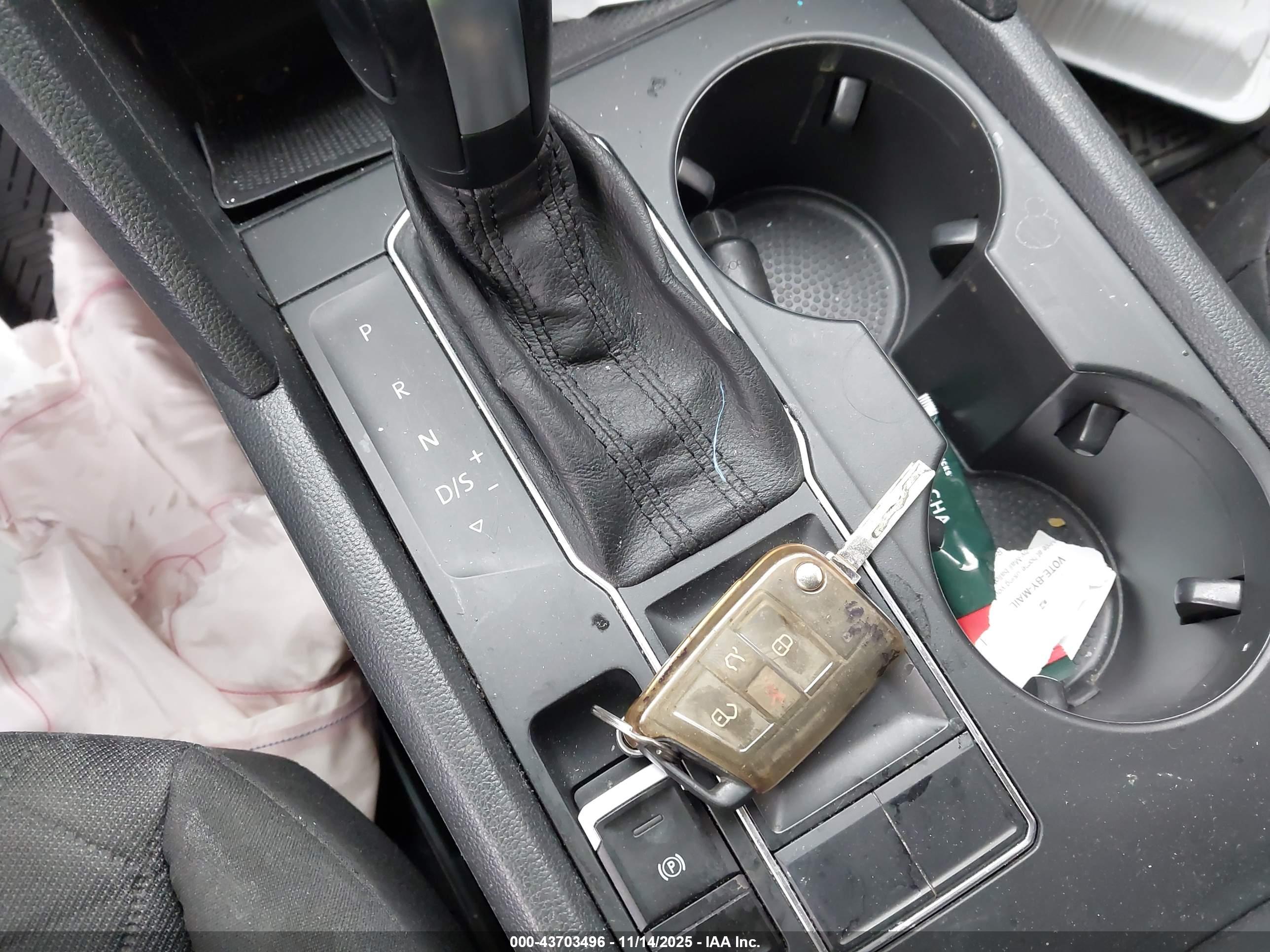 VOLKSWAGEN ATLAS image 11