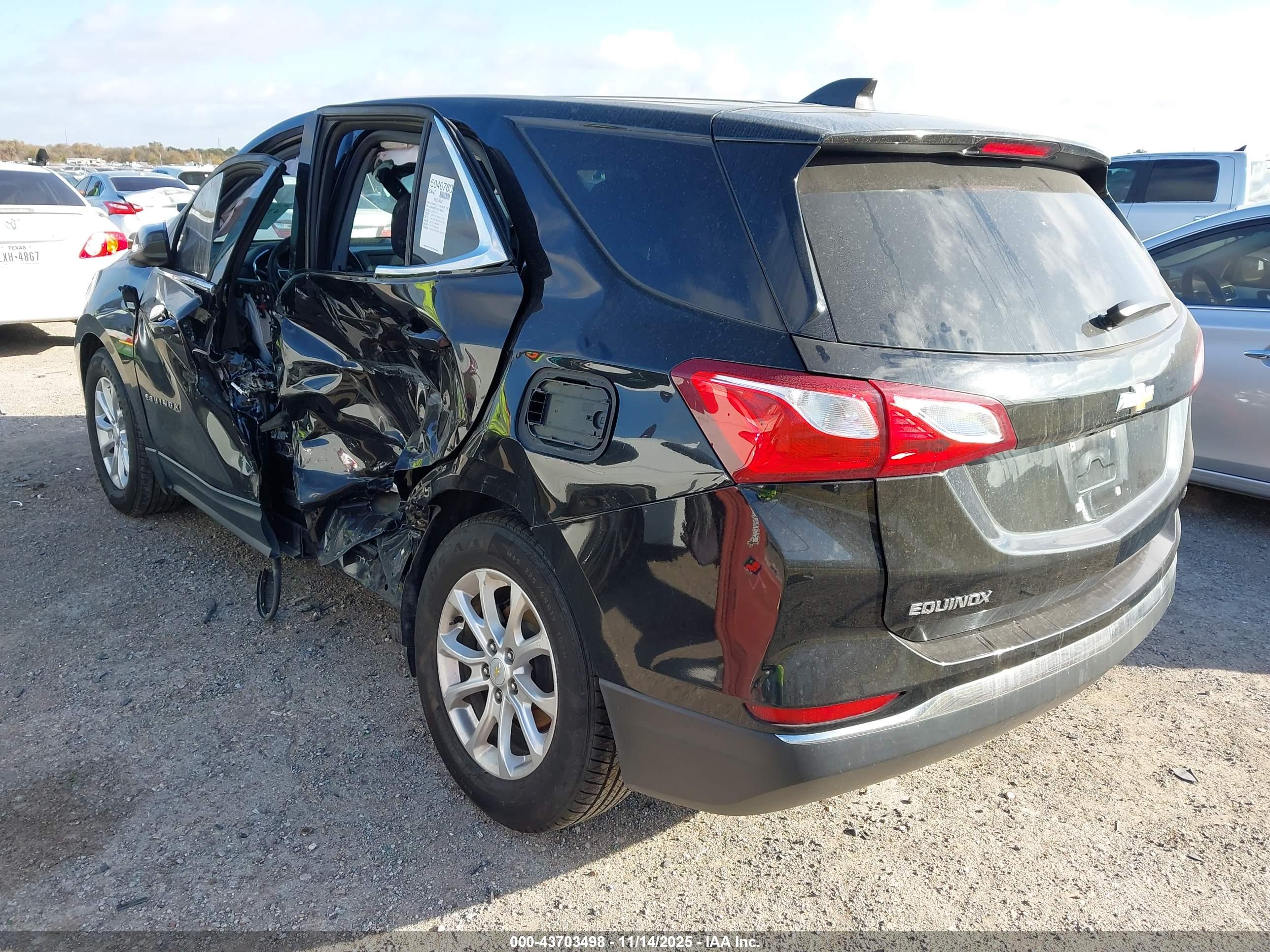 CHEVROLET EQUINOX image 3