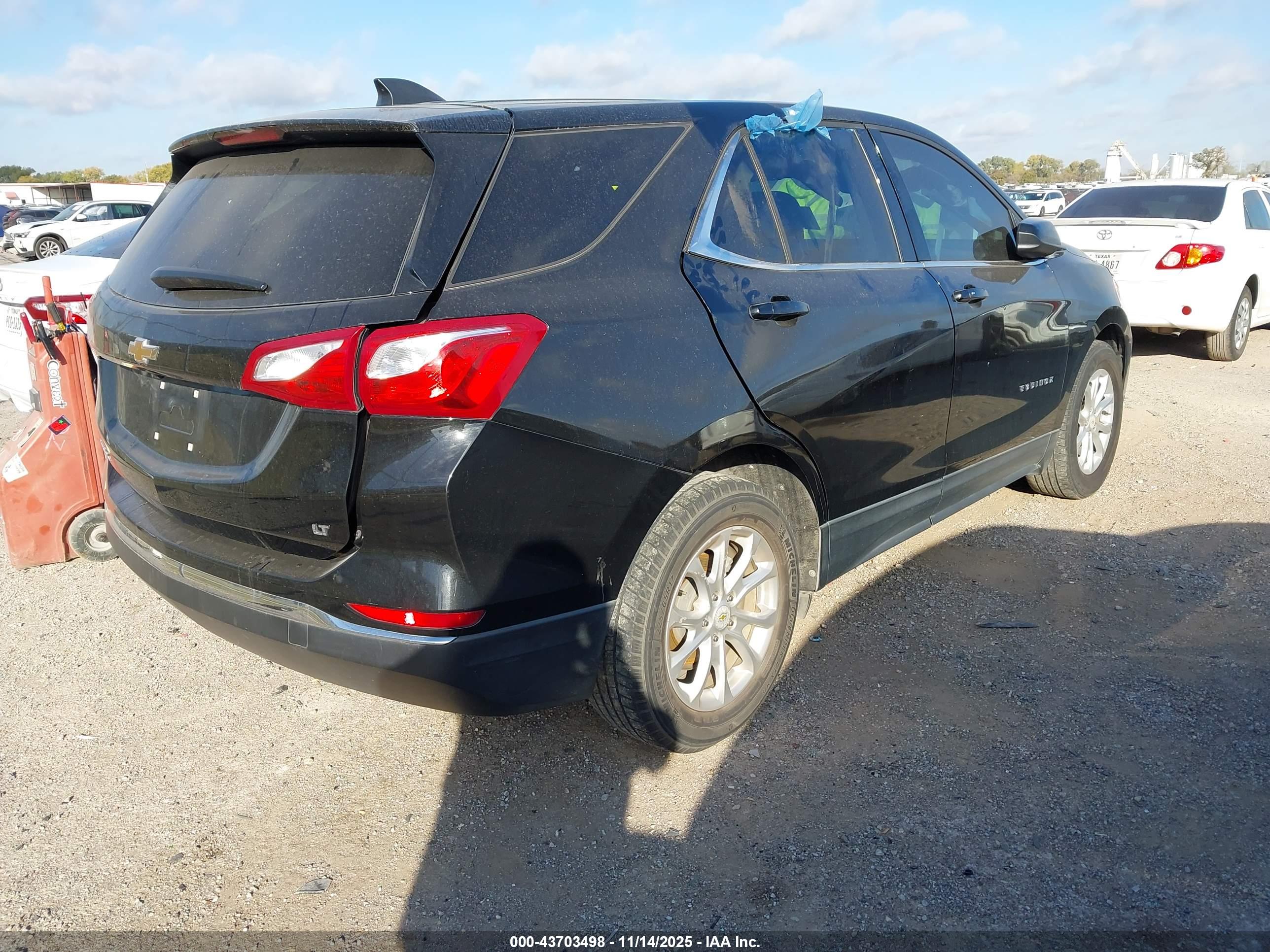 CHEVROLET EQUINOX image 4