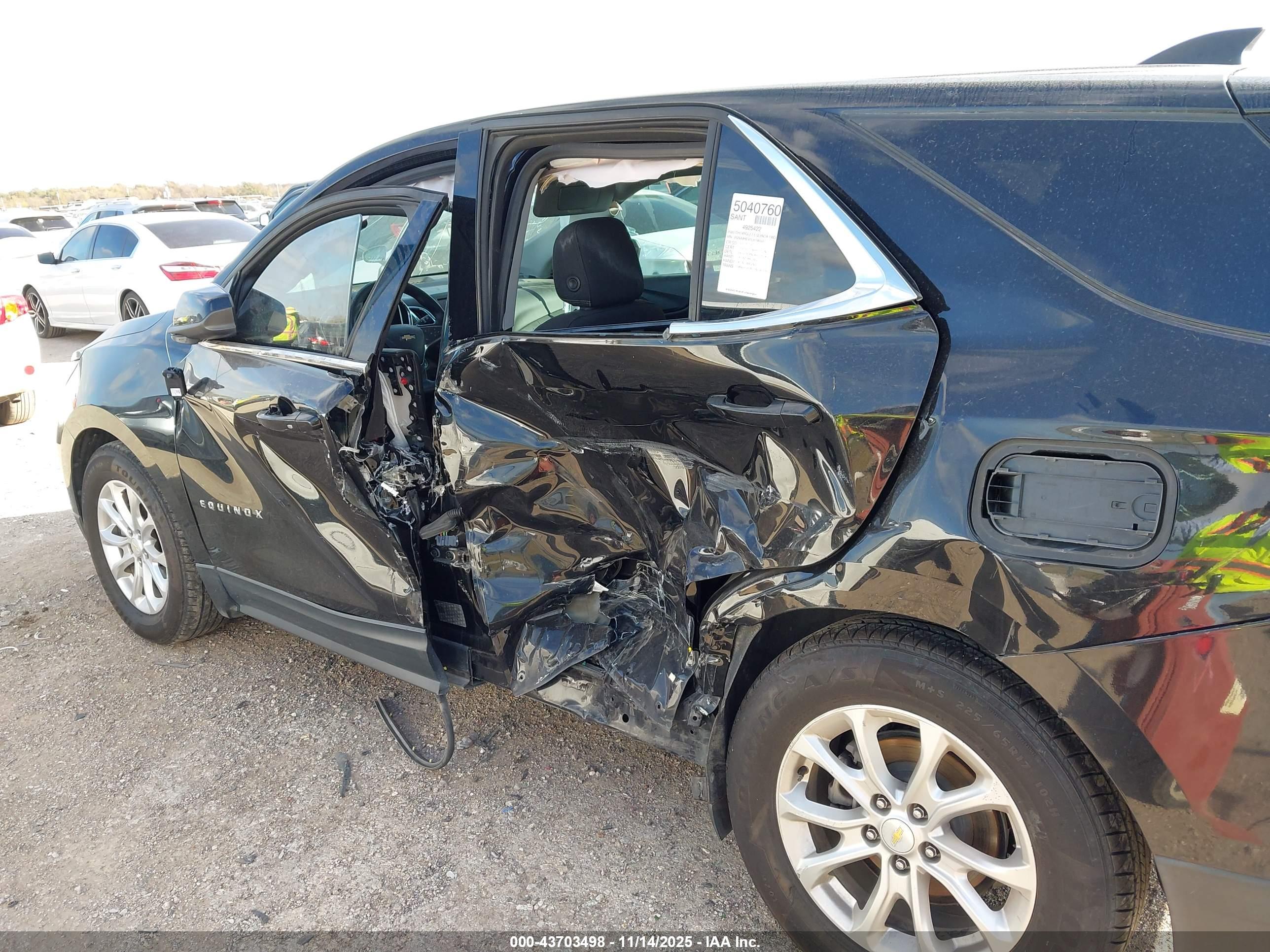 CHEVROLET EQUINOX image 6