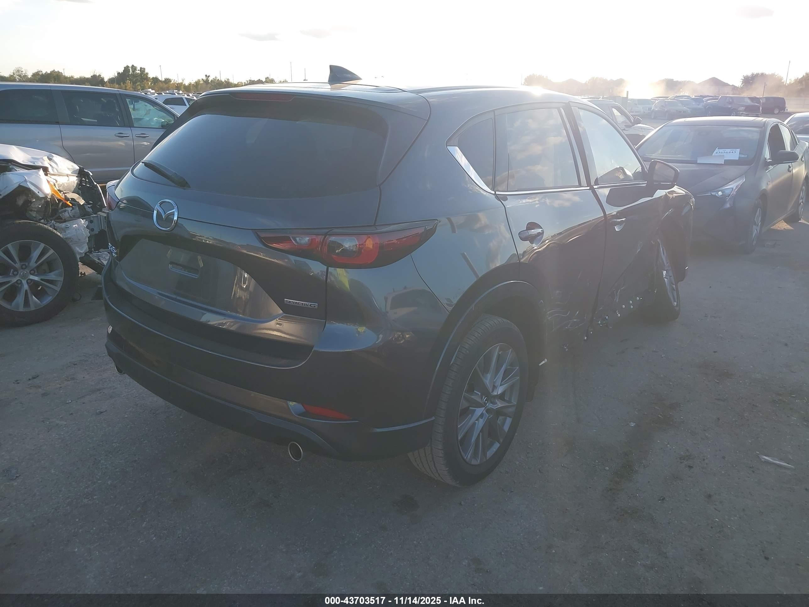 MAZDA CX-5 image 4