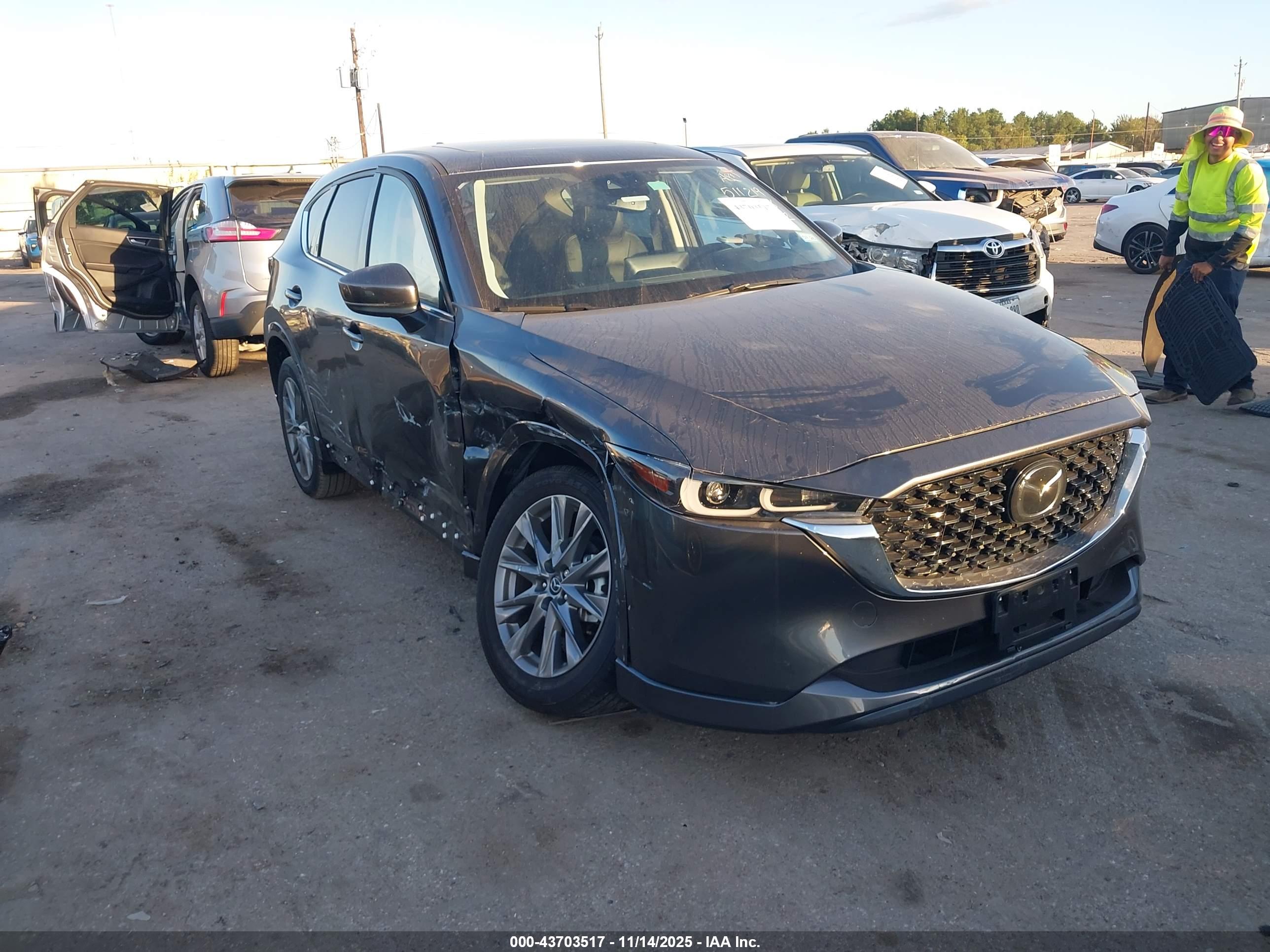 MAZDA CX-5 image 6
