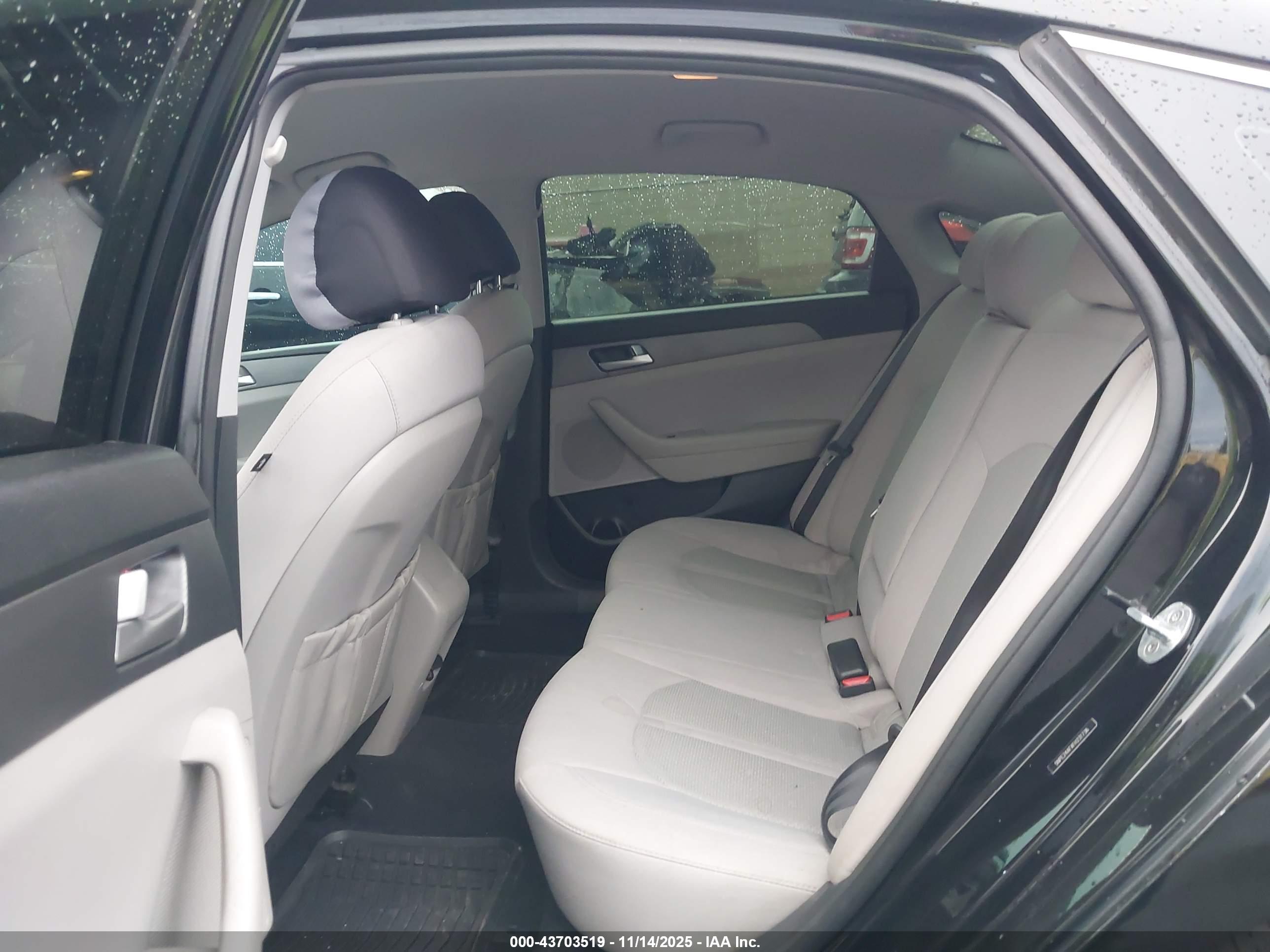 HYUNDAI SONATA image 8