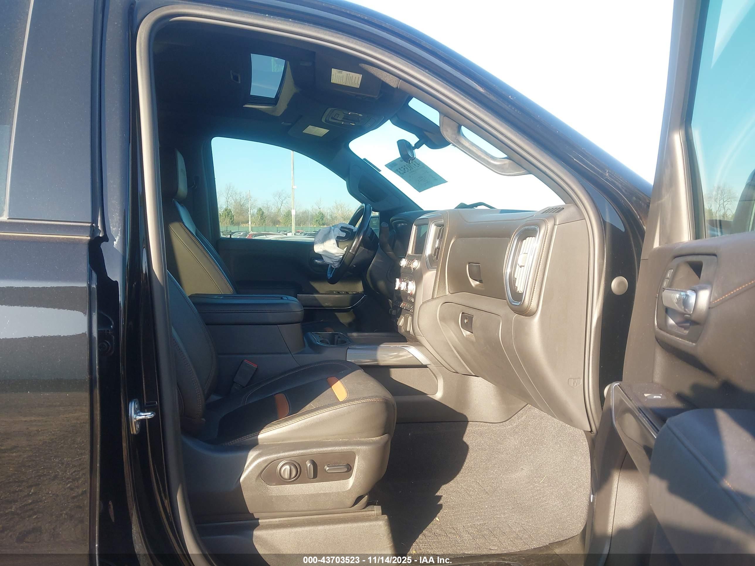 GMC SIERRA image 5