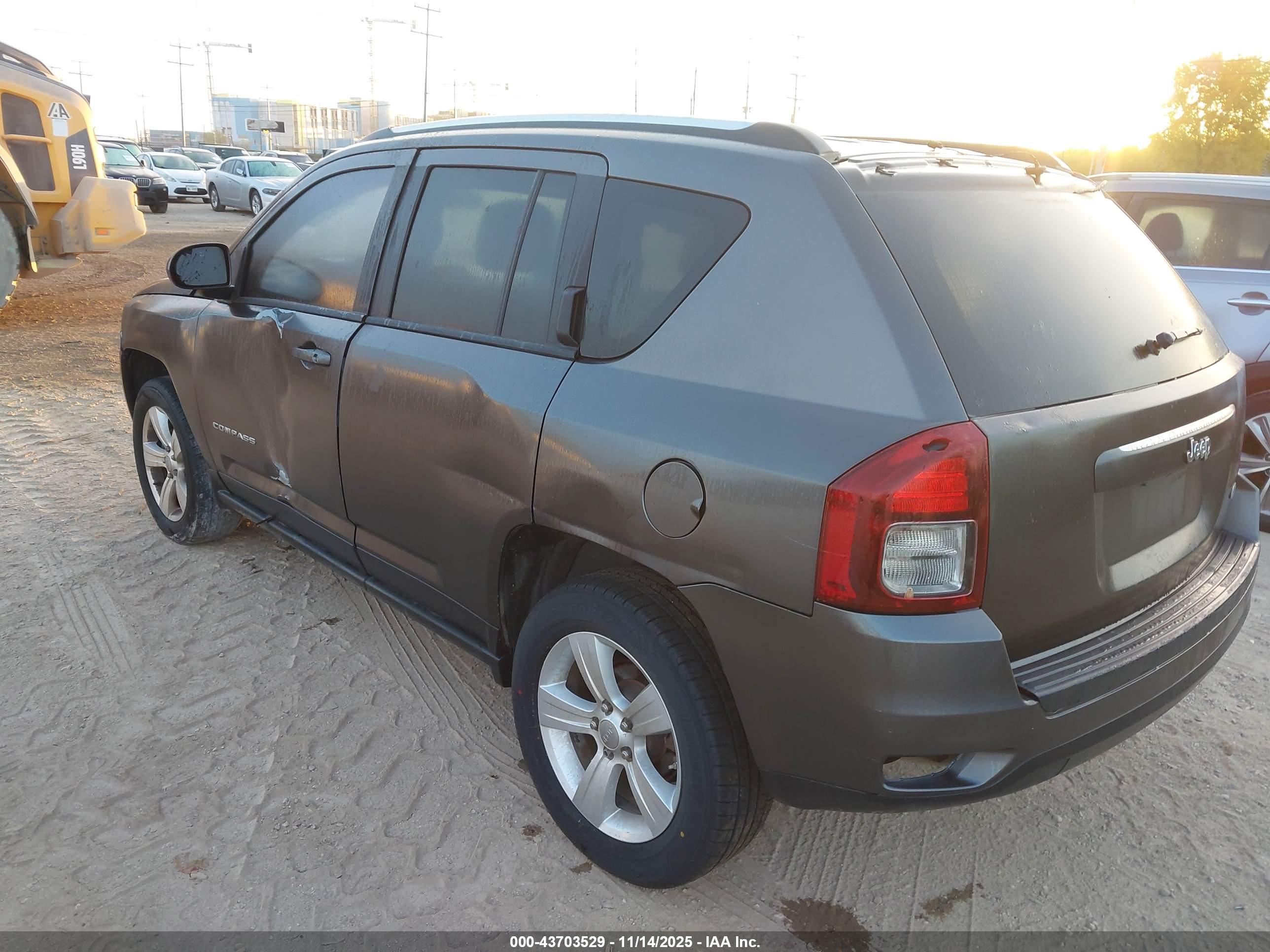 JEEP COMPASS image 3