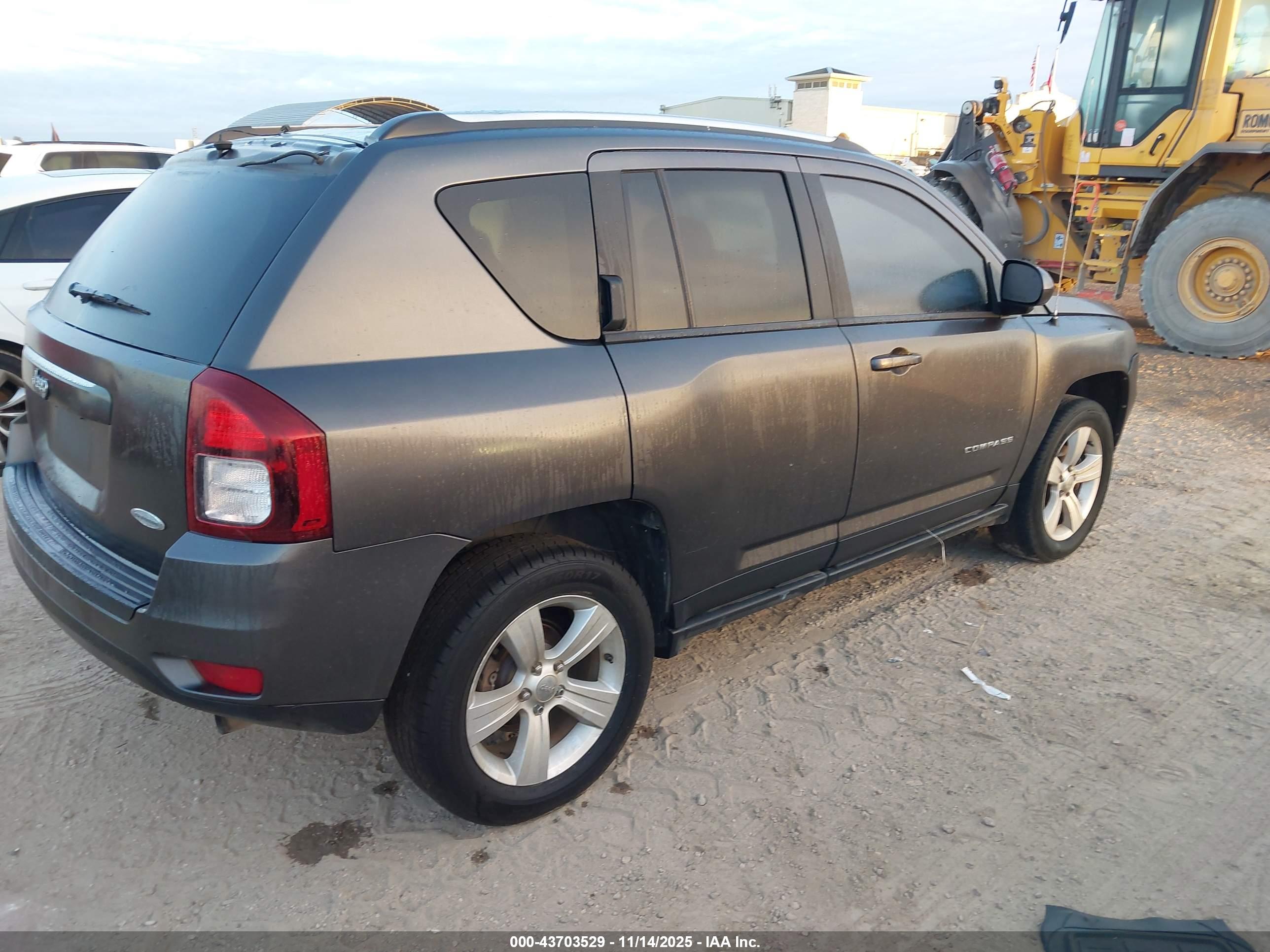 JEEP COMPASS image 4