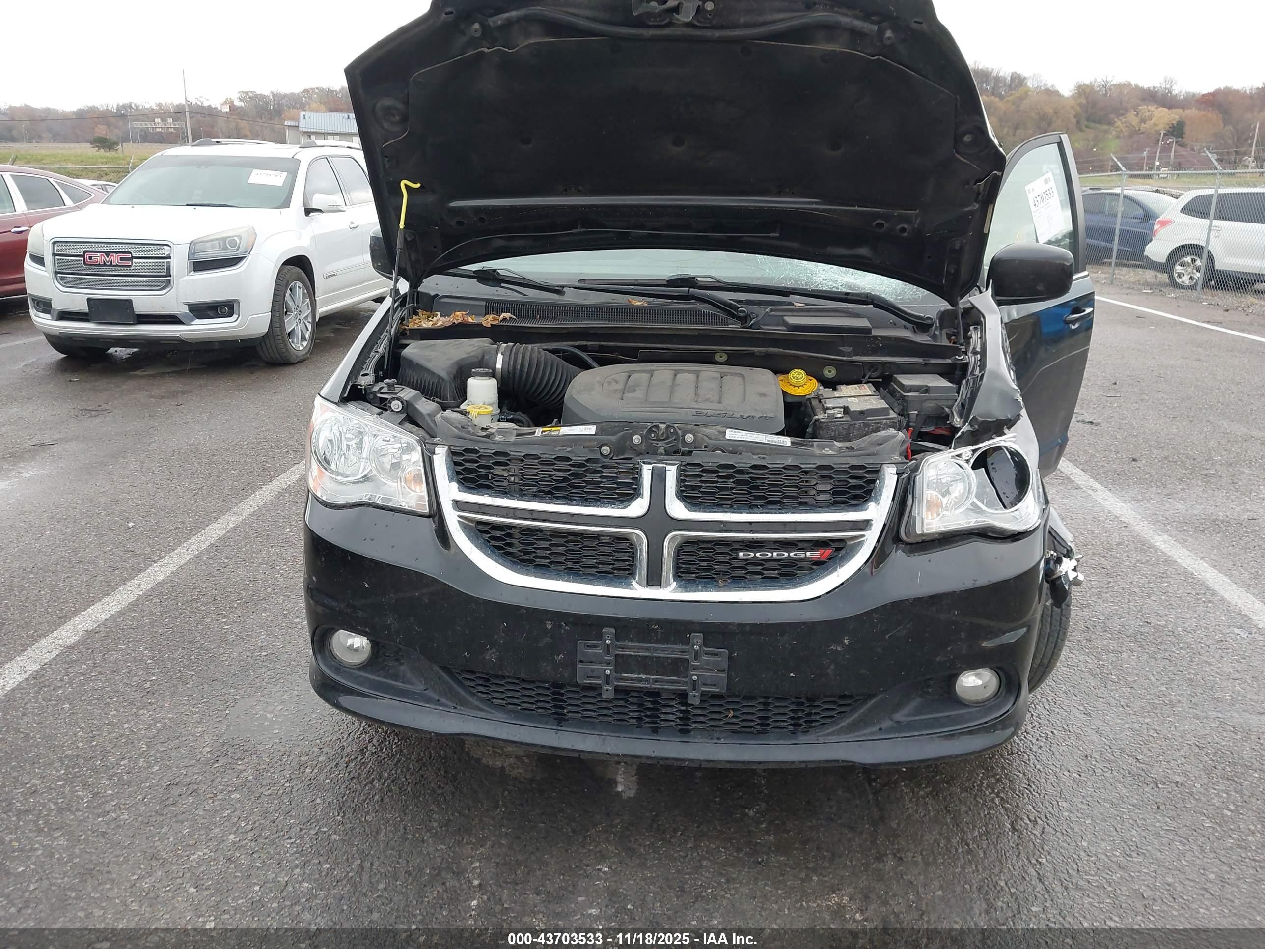 DODGE GRAND image 10