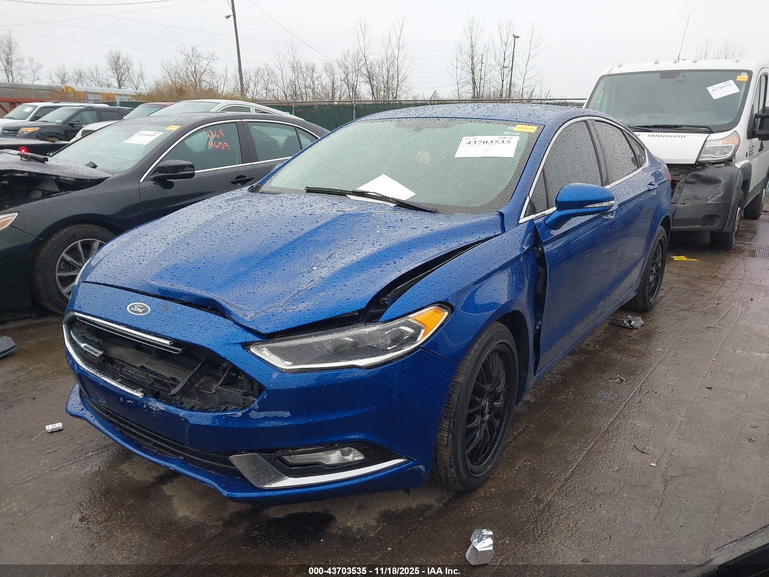FORD FUSION image 2