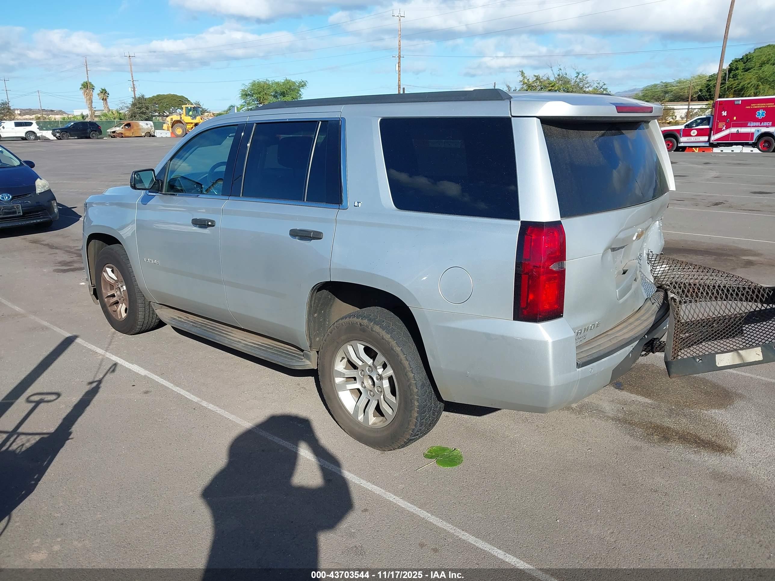 CHEVROLET TAHOE image 3