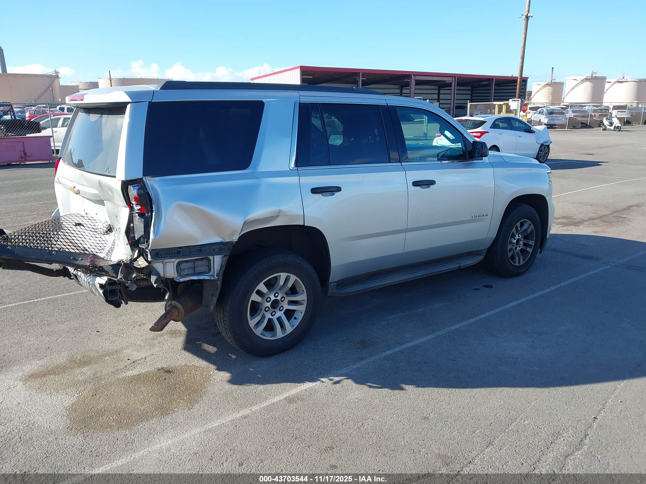 CHEVROLET TAHOE image 4