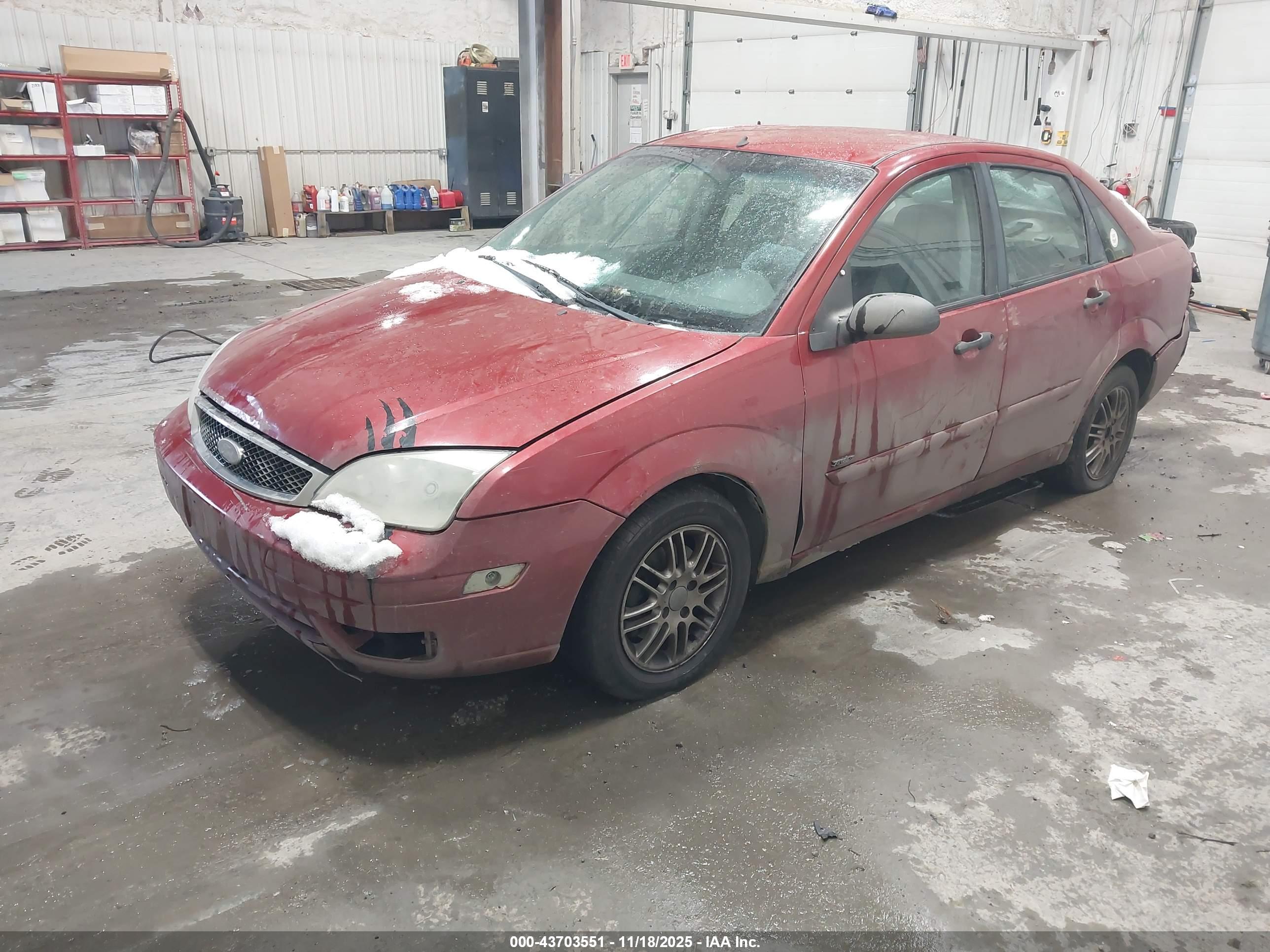 FORD FOCUS image 2
