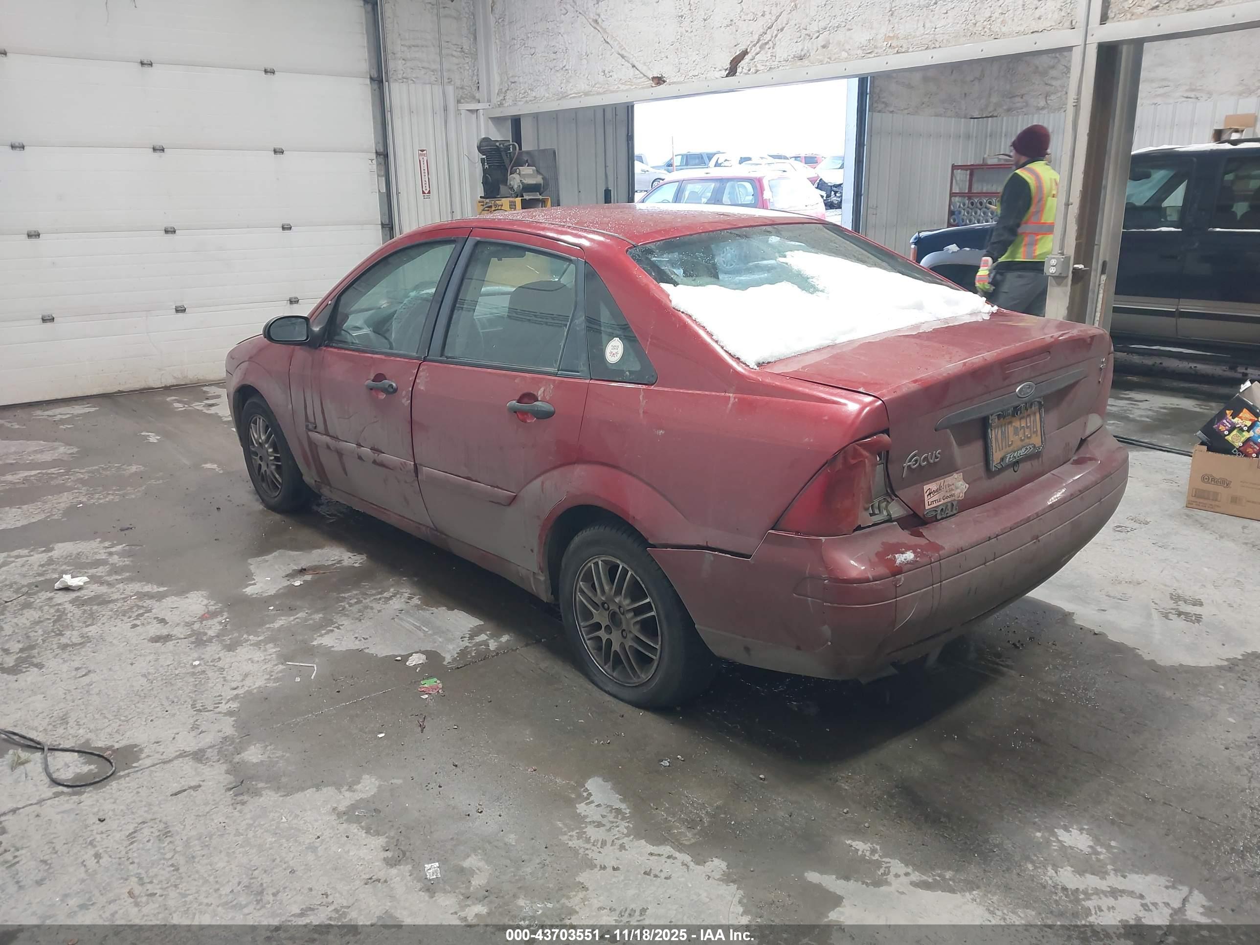 FORD FOCUS image 3