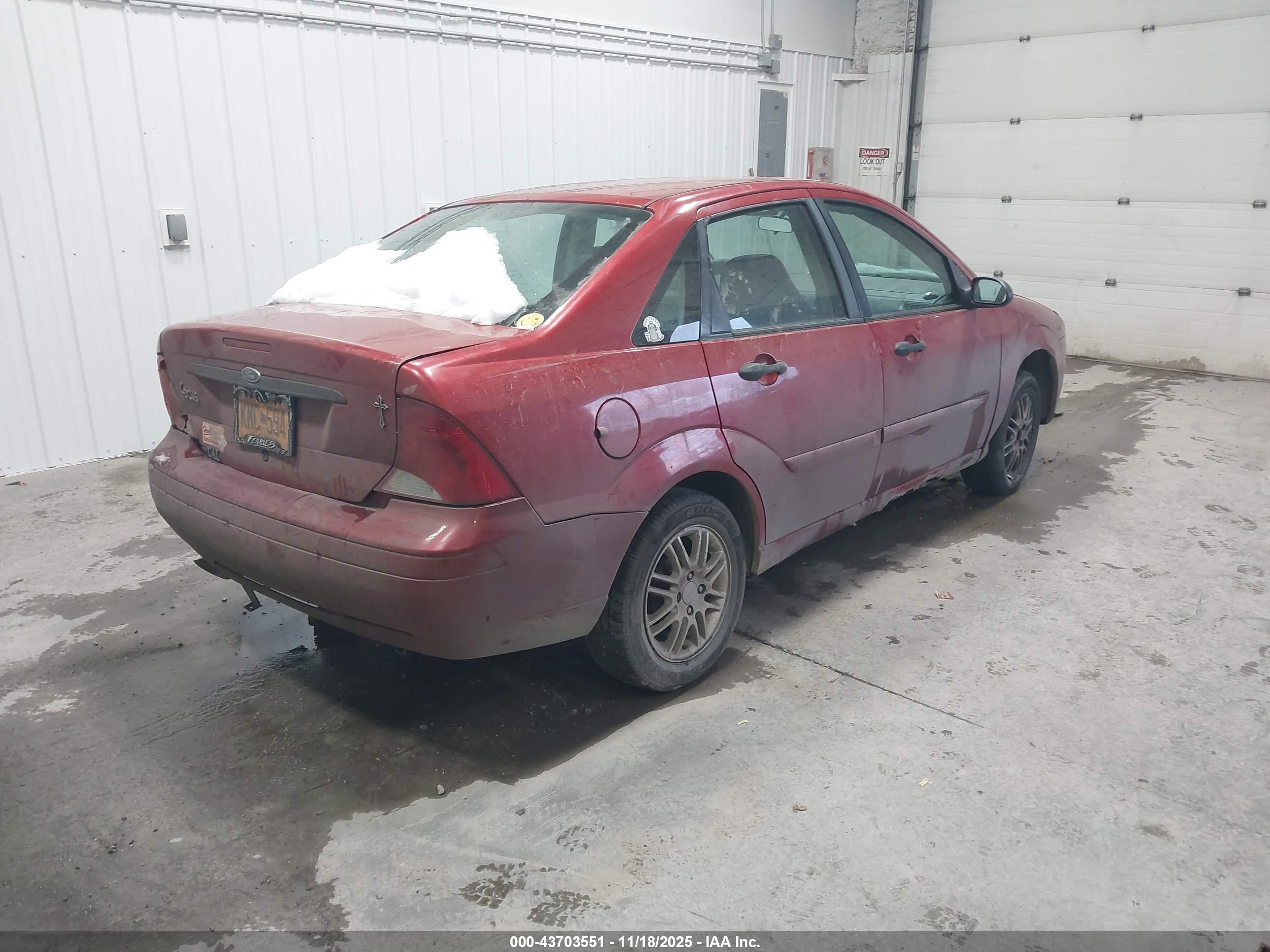 FORD FOCUS image 4