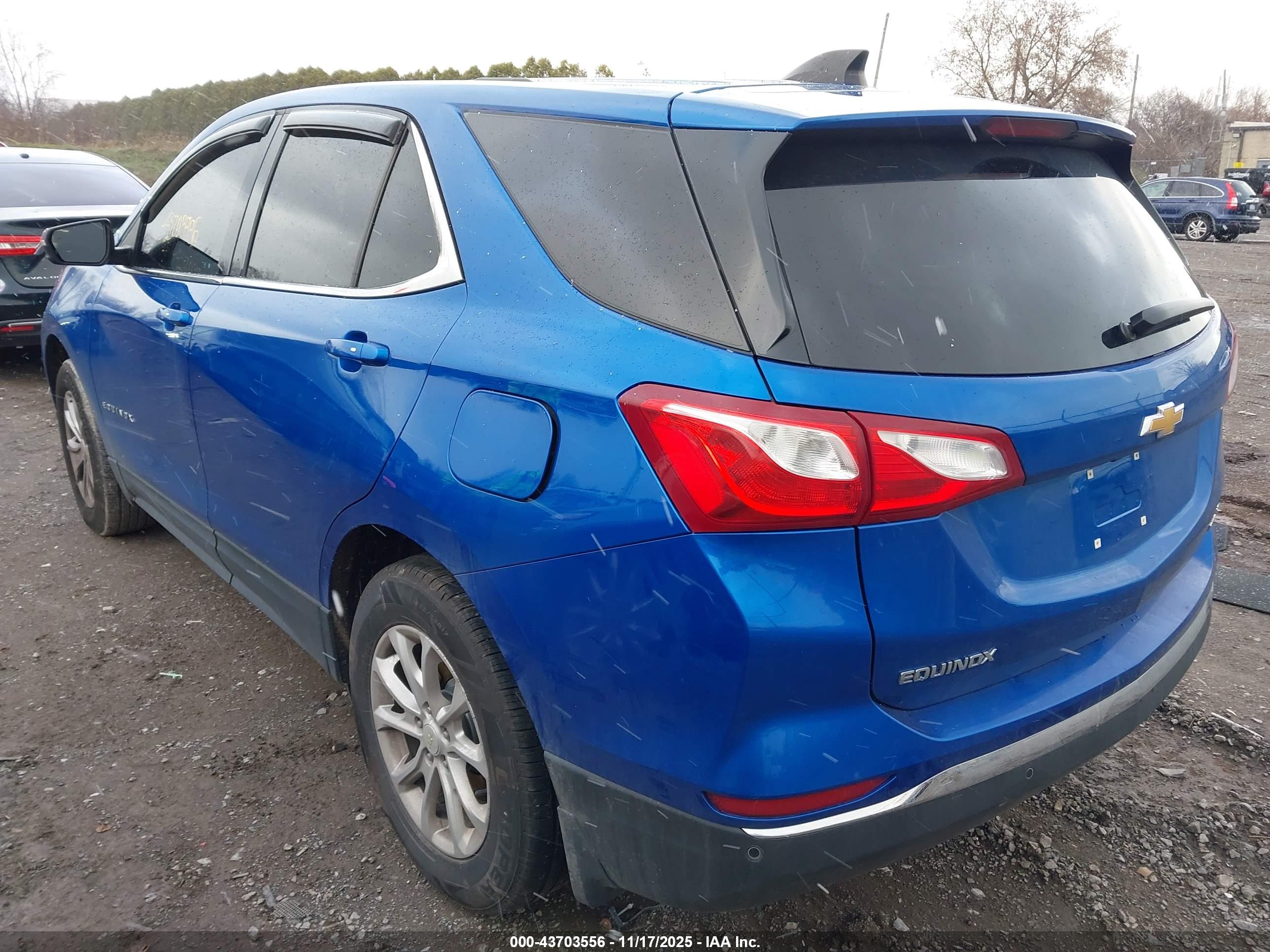 CHEVROLET EQUINOX image 3