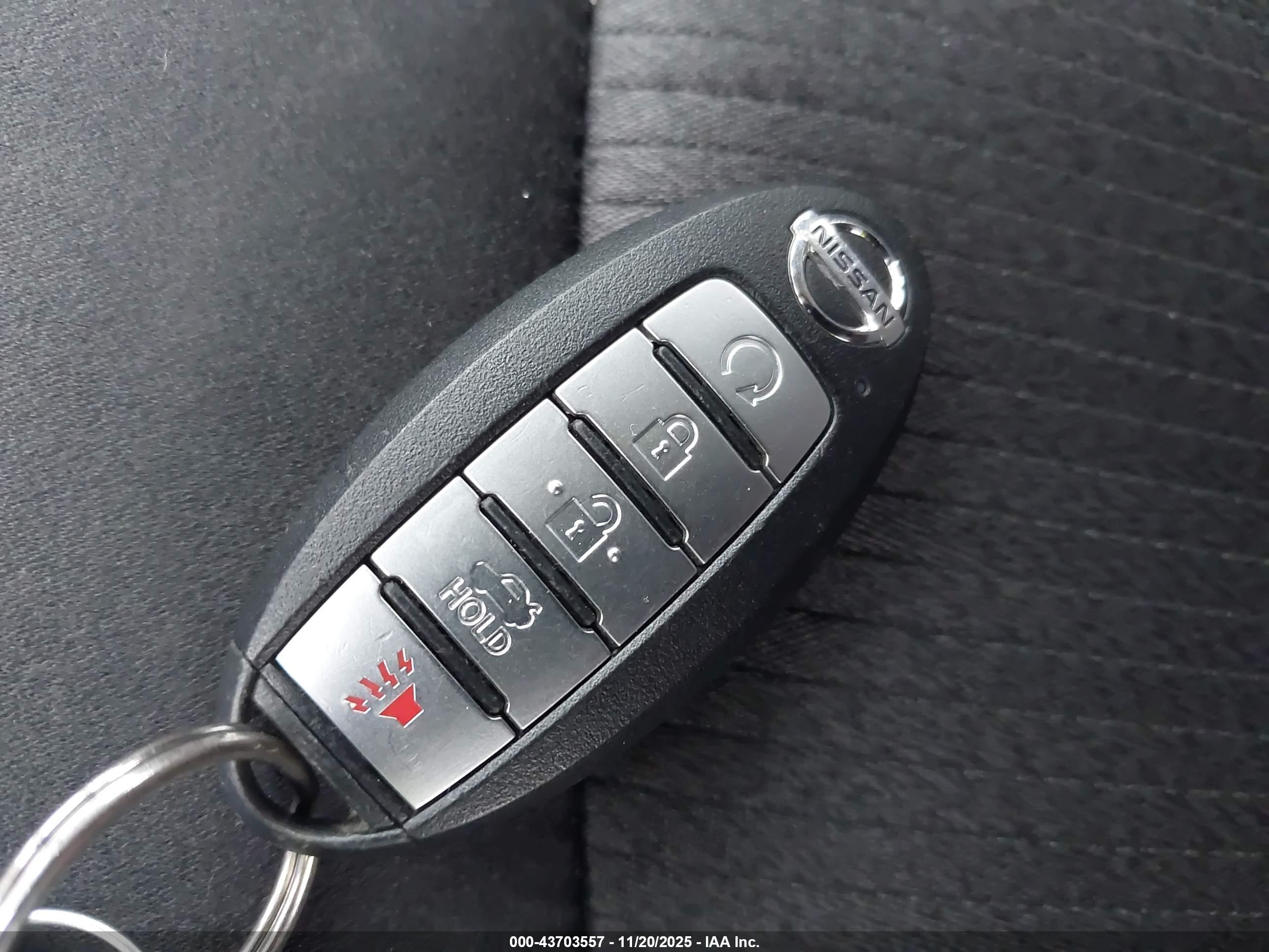NISSAN ALTIMA image 11