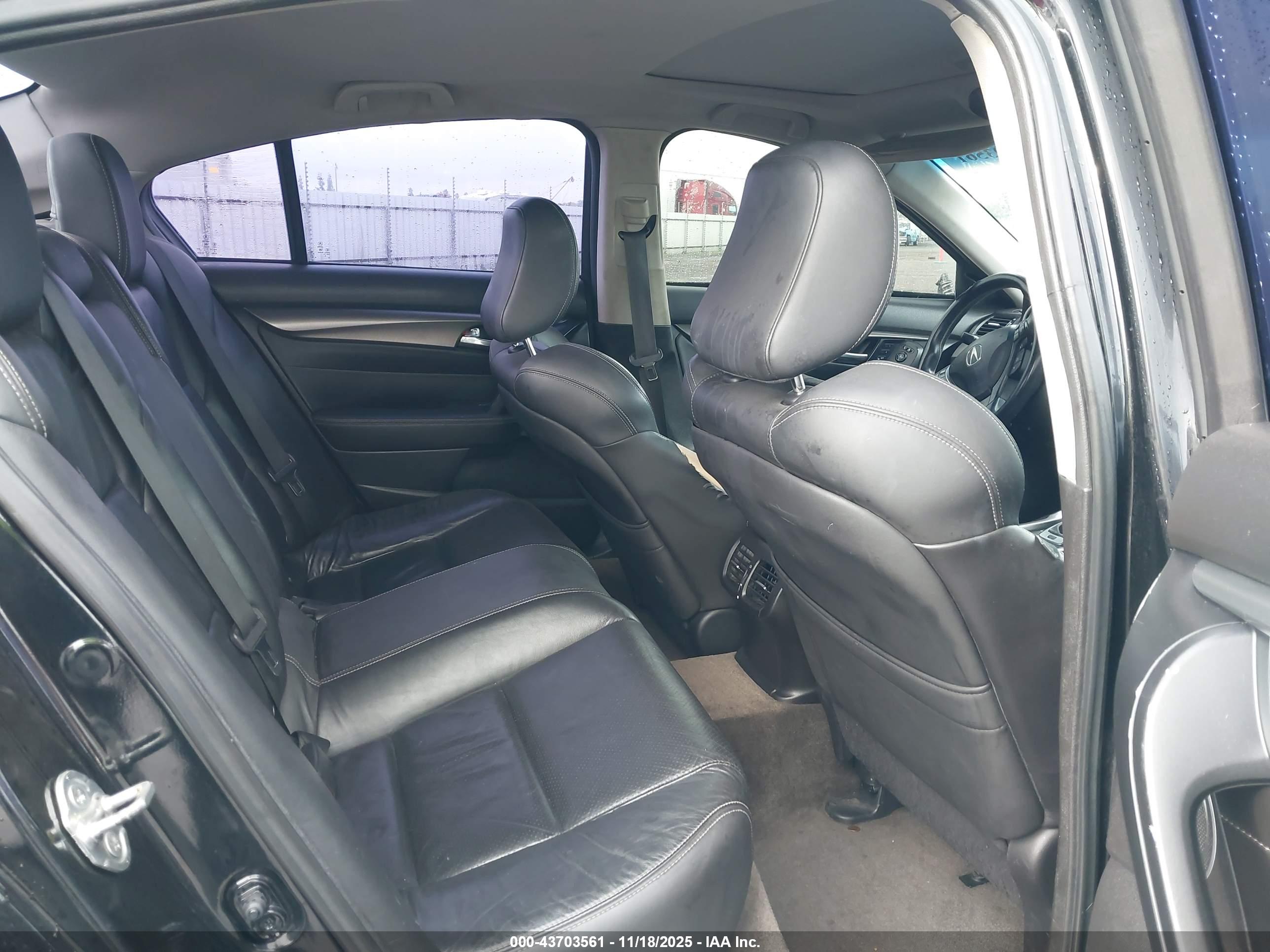 ACURA TL image 8