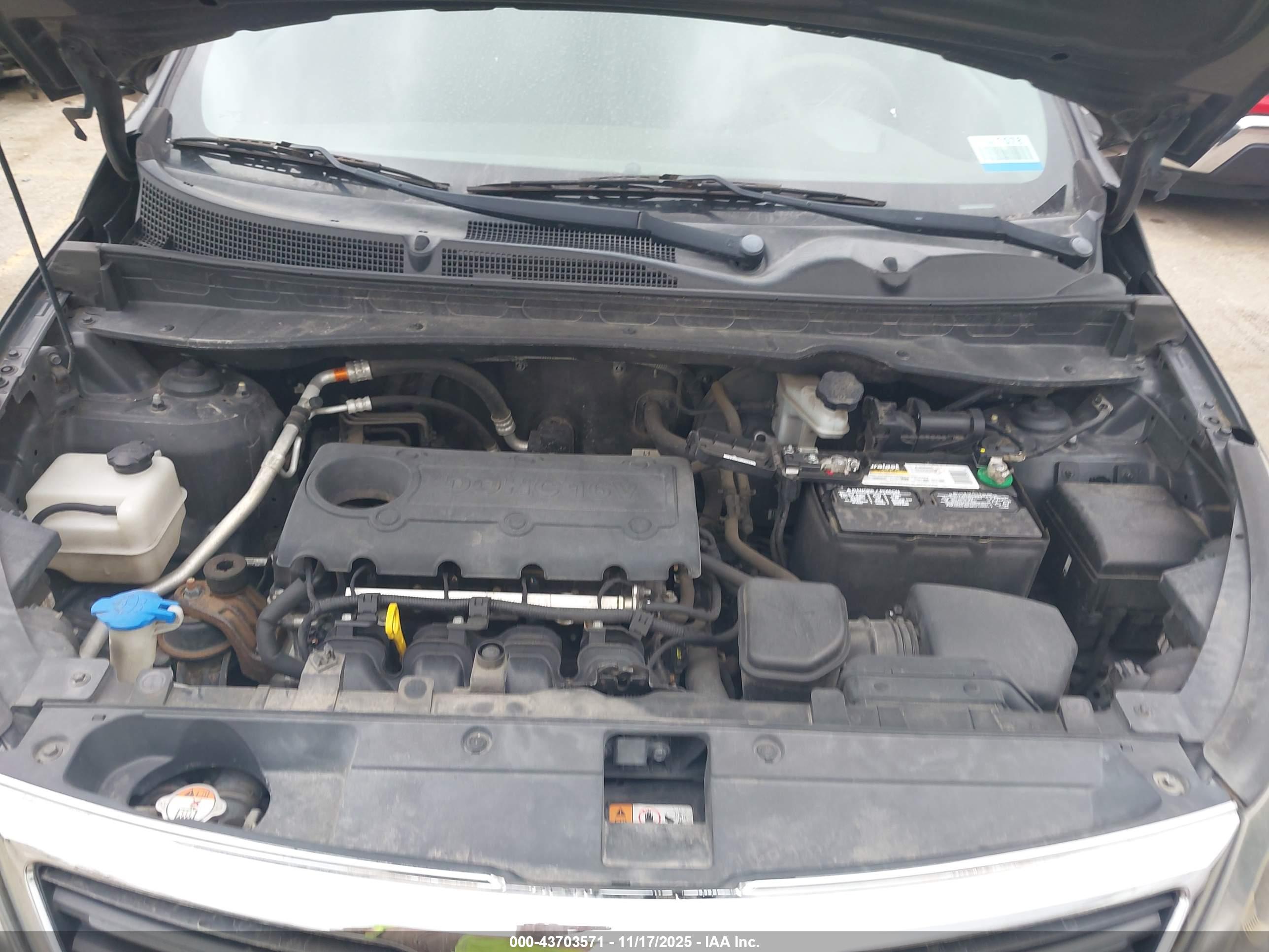 KIA SPORTAGE image 10