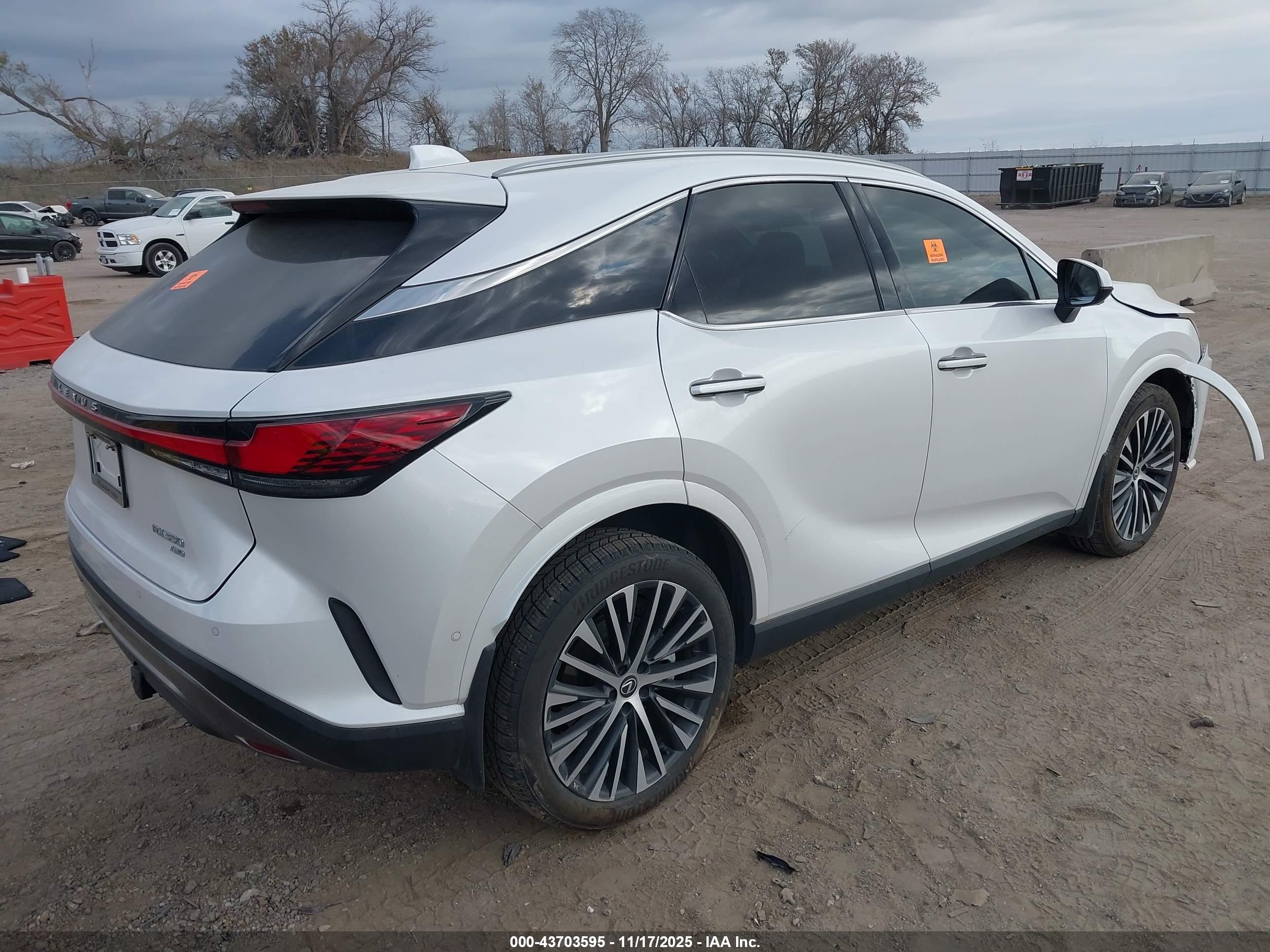 LEXUS RX image 4