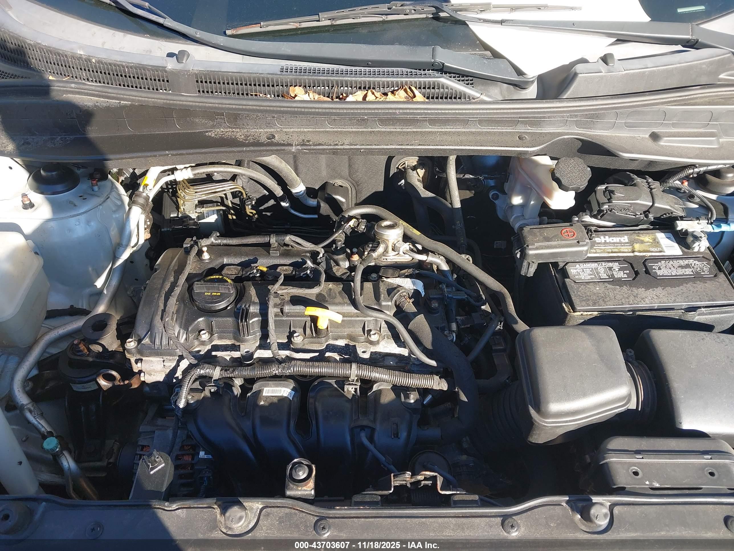 HYUNDAI TUCSON image 10