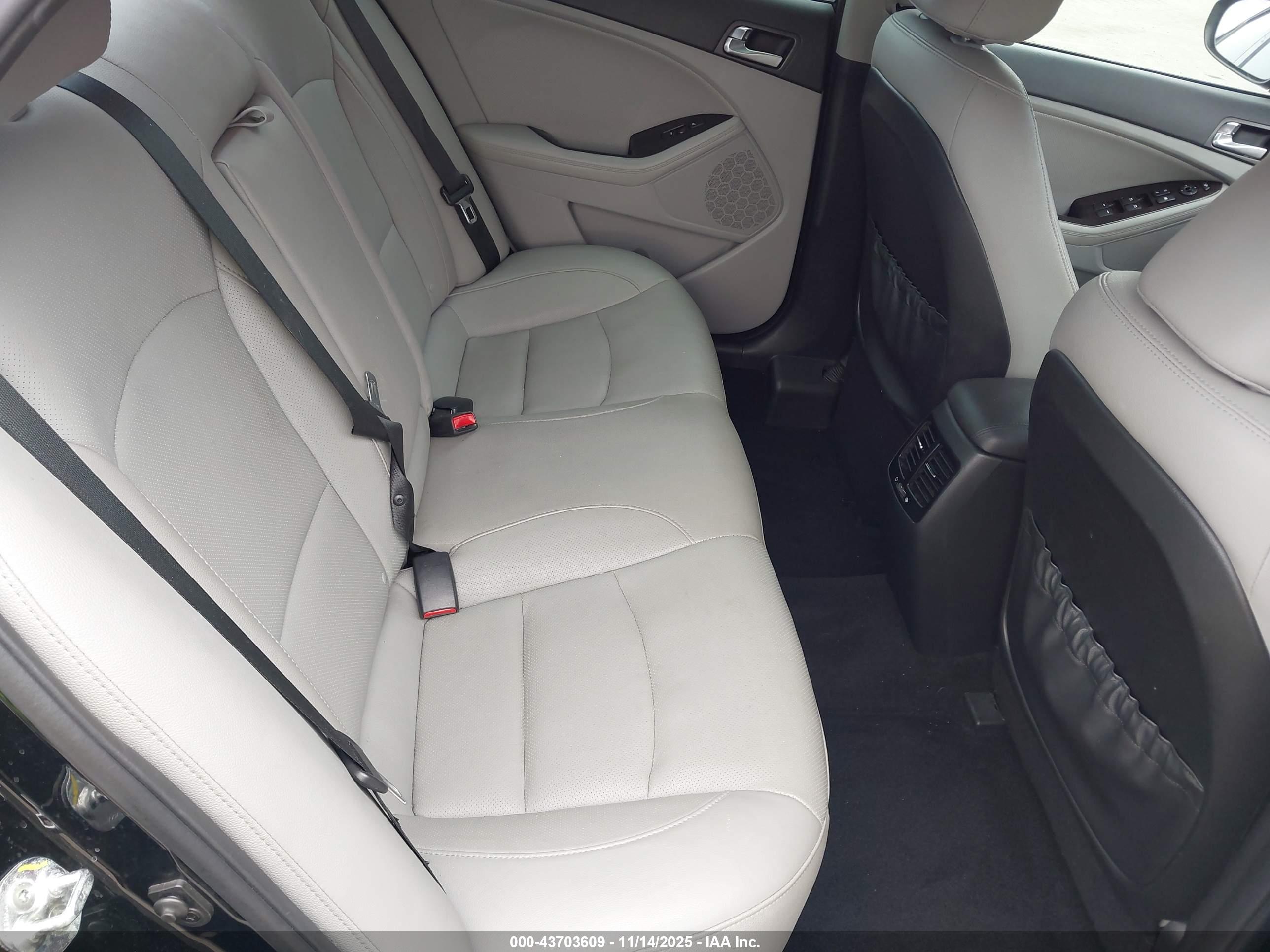KIA OPTIMA image 8