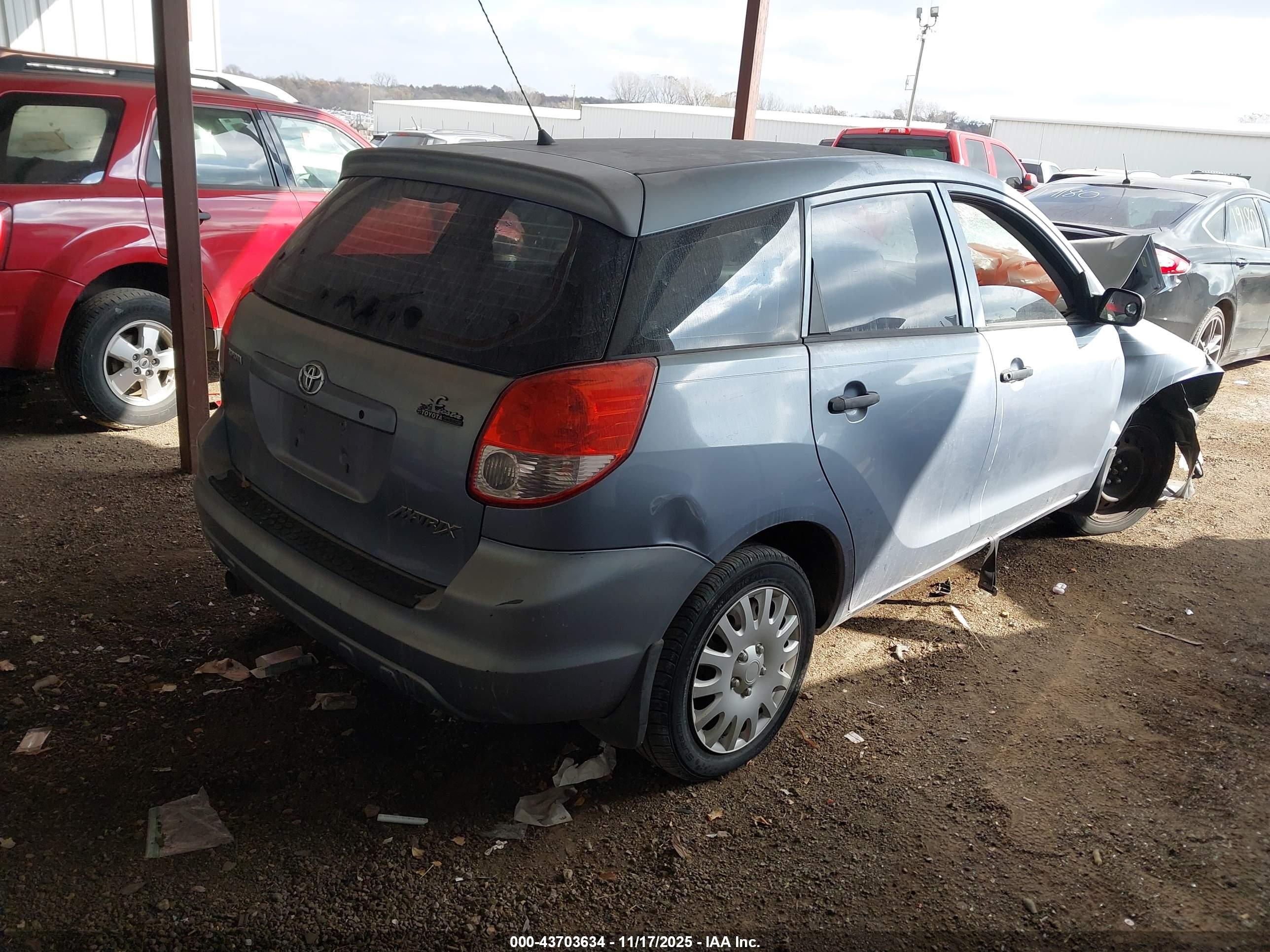 TOYOTA MATRIX image 4