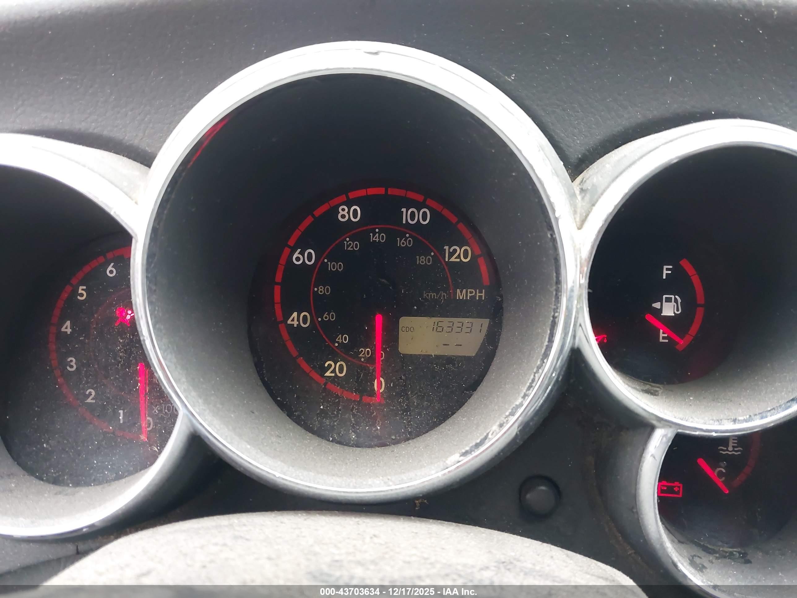 TOYOTA MATRIX image 7