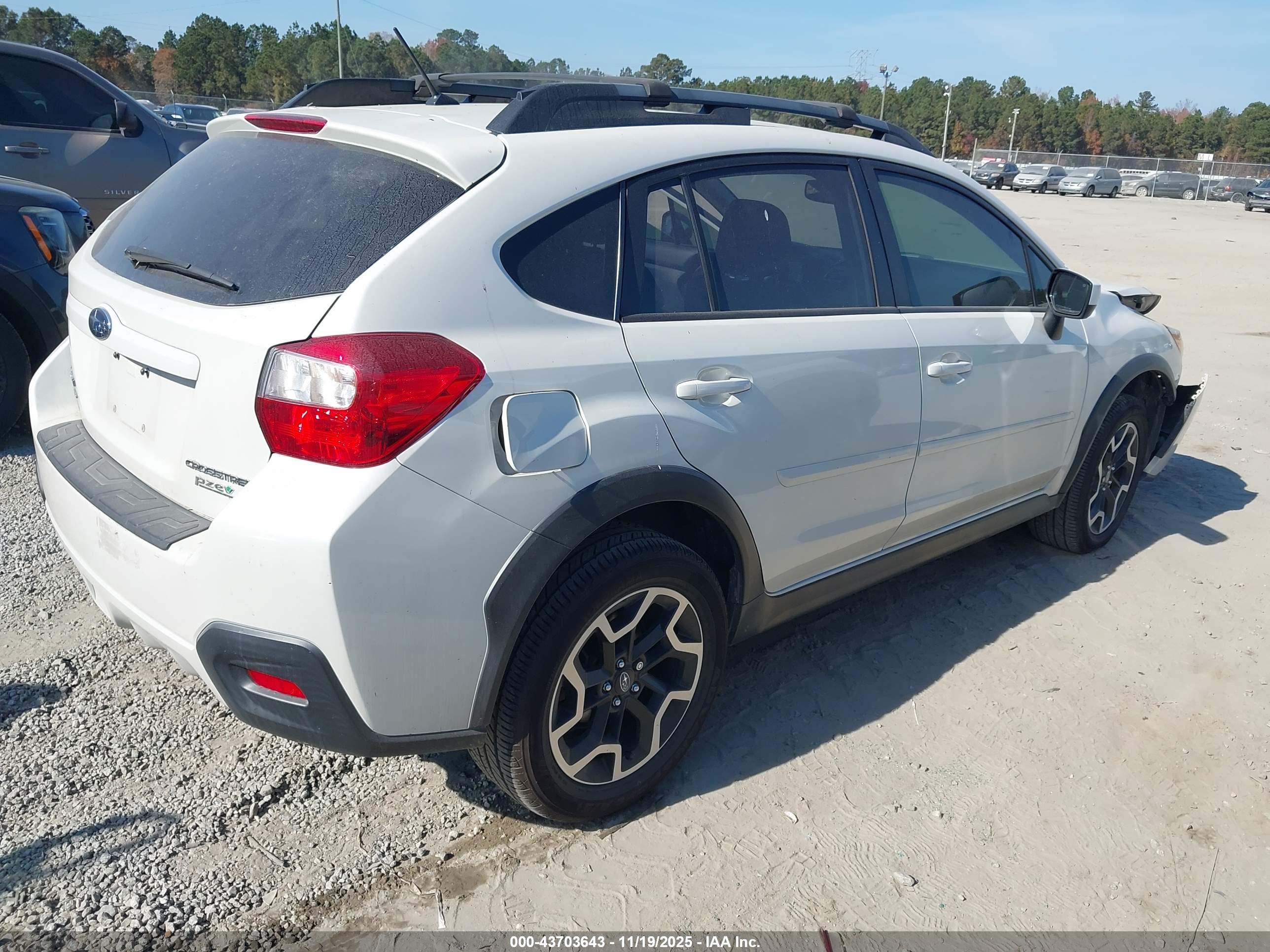 SUBARU CROSSTREK image 4