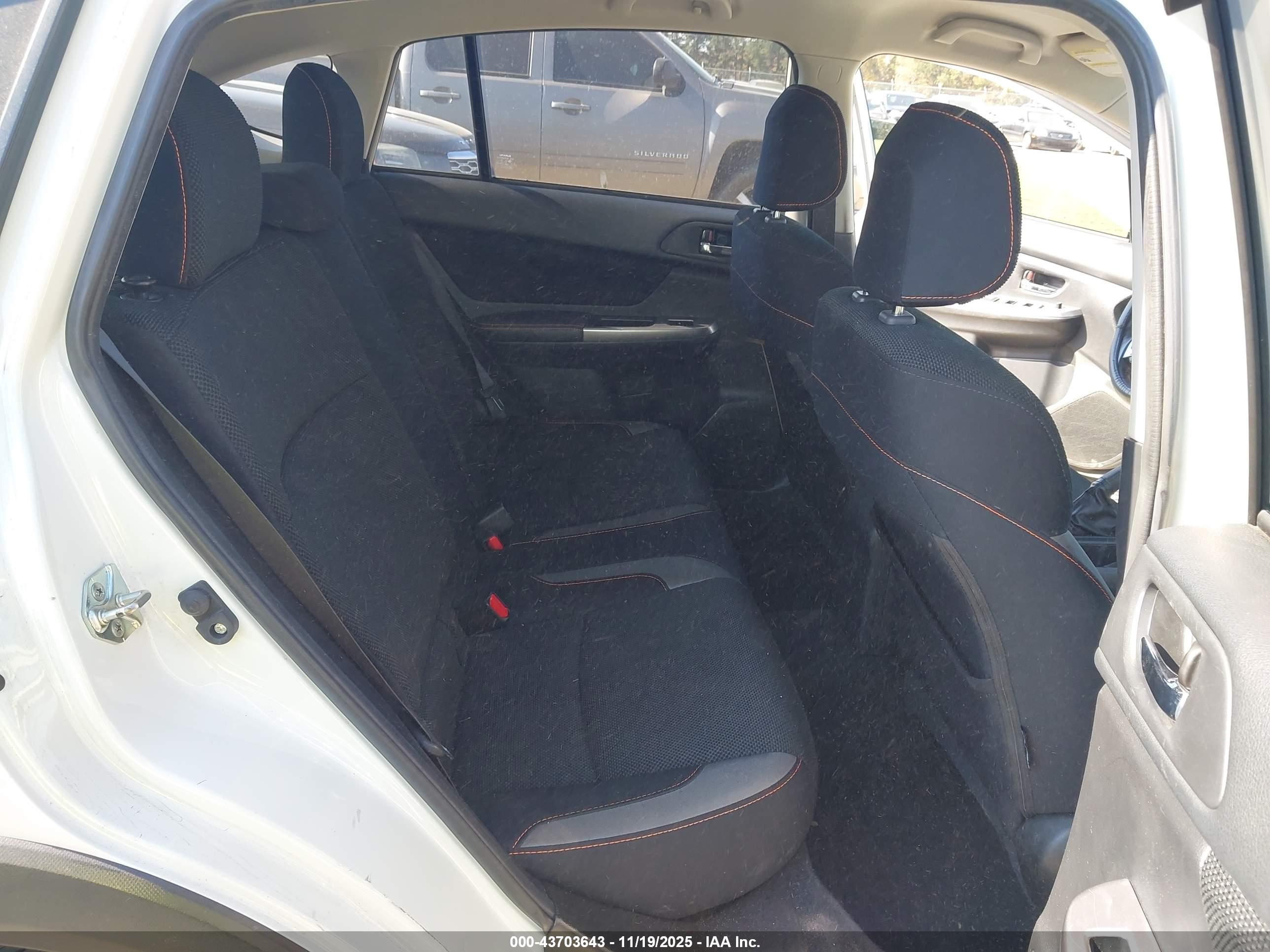 SUBARU CROSSTREK image 8