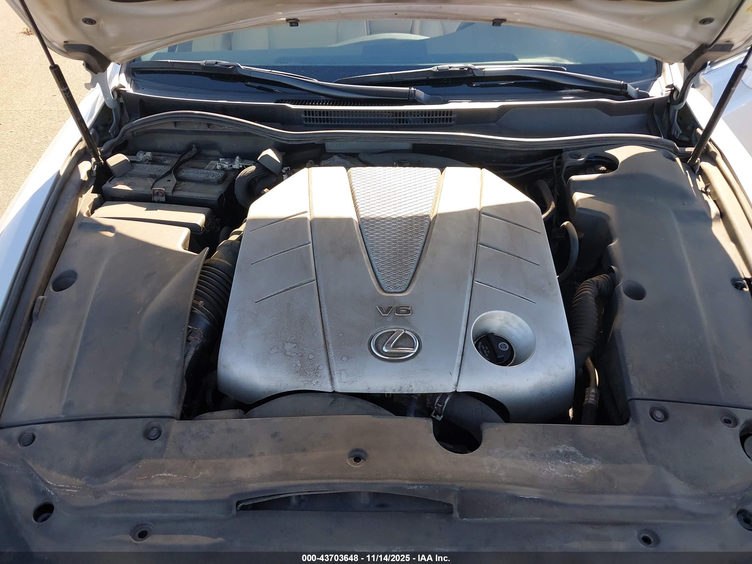 LEXUS IS image 10