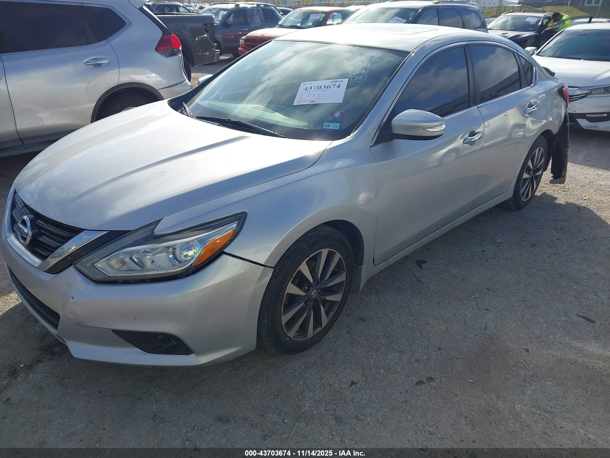 NISSAN ALTIMA image 2