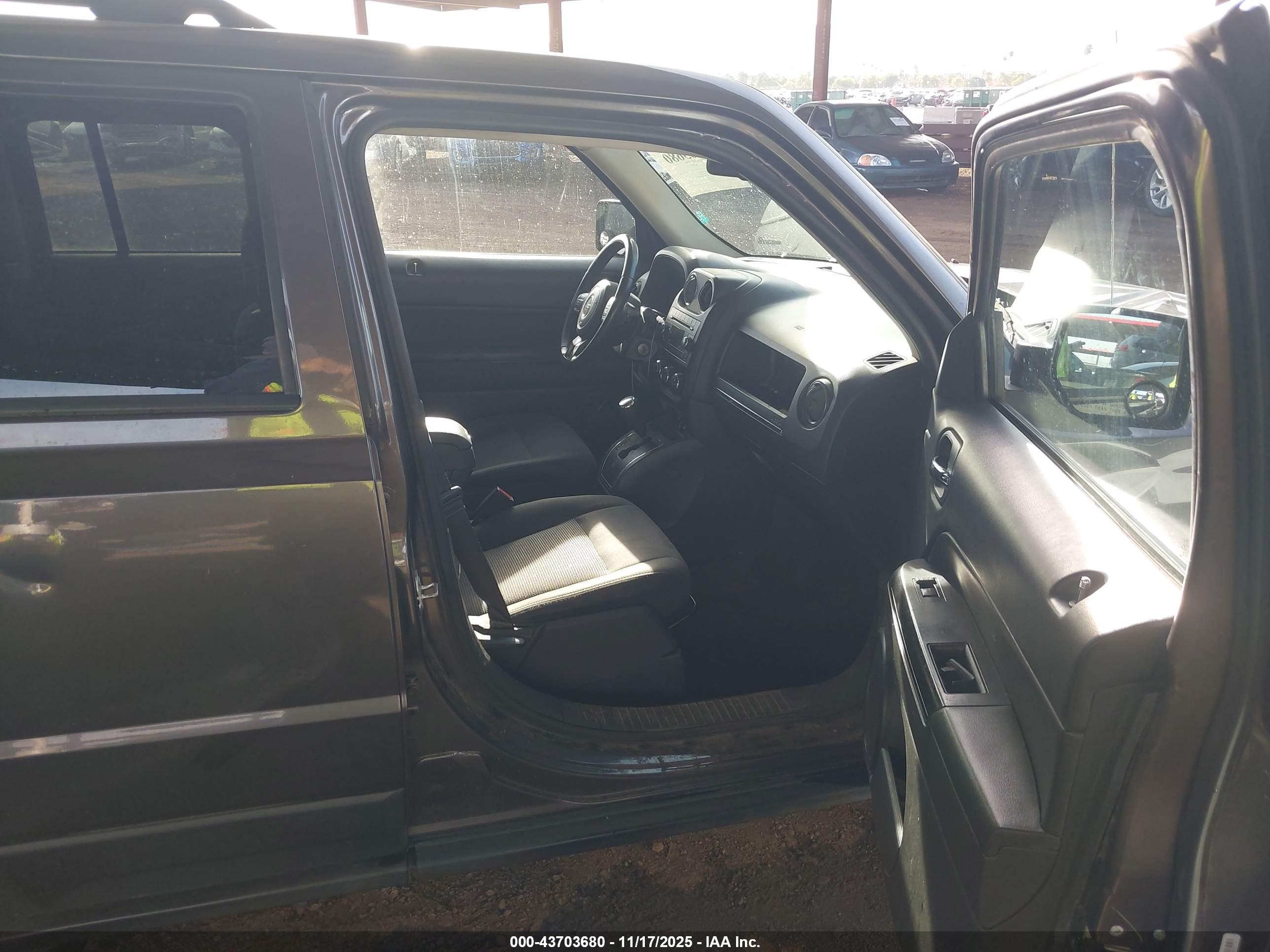 JEEP PATRIOT image 5