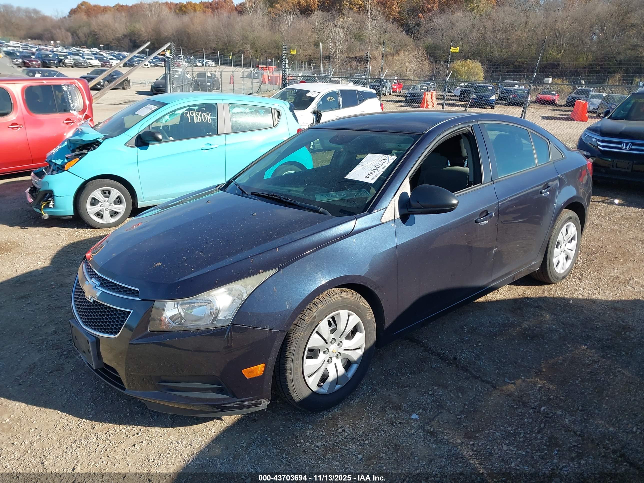 CHEVROLET CRUZE image 2