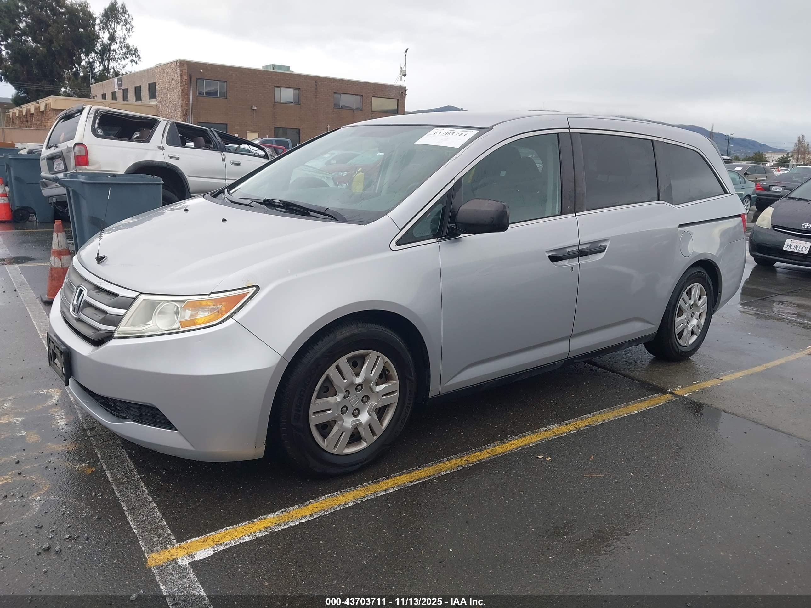 HONDA ODYSSEY image 2