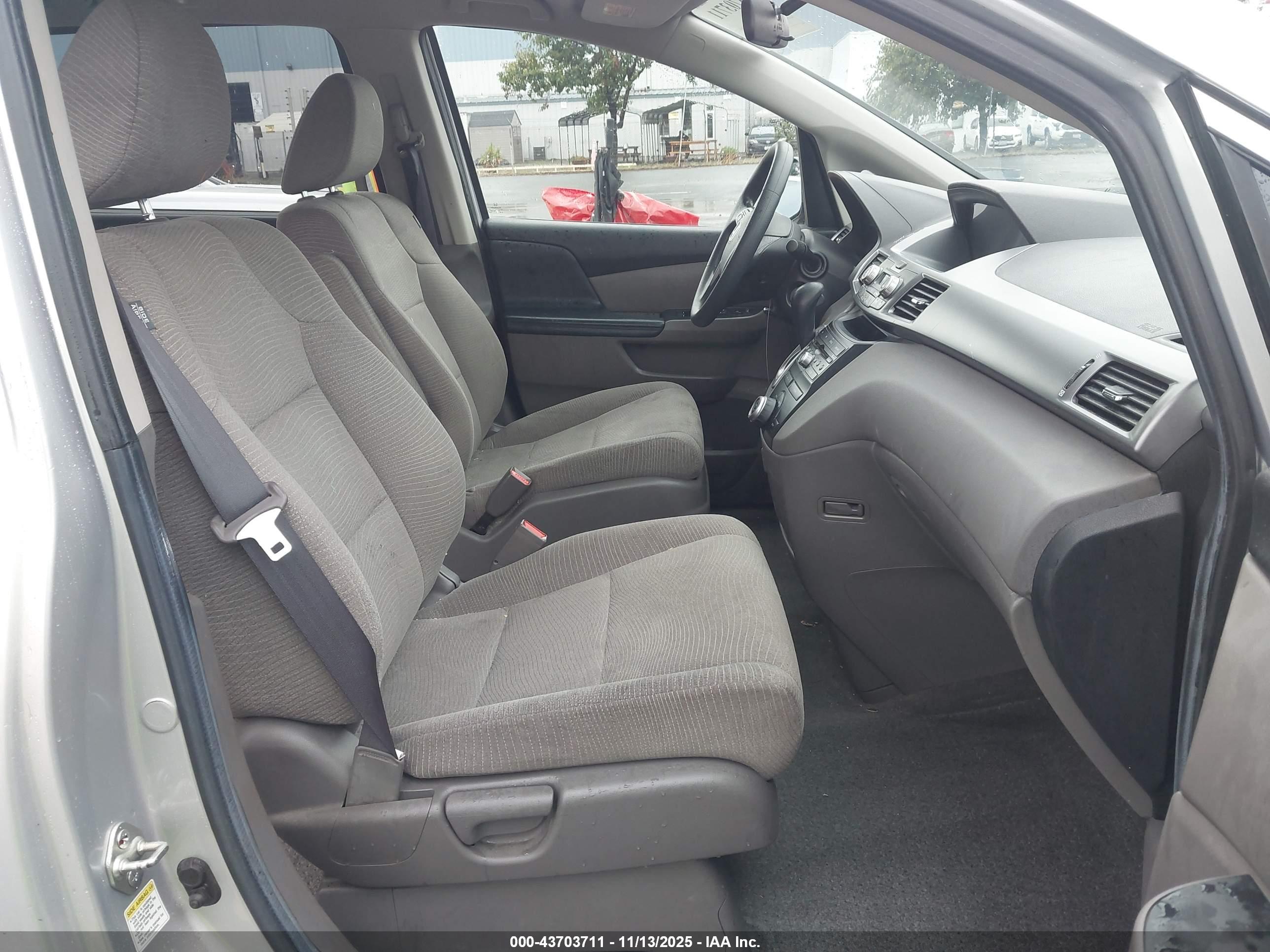 HONDA ODYSSEY image 5