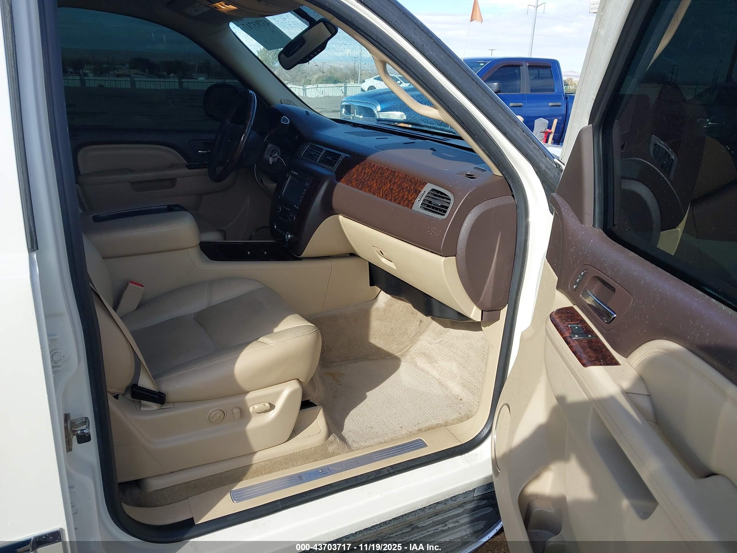 GMC YUKON image 5