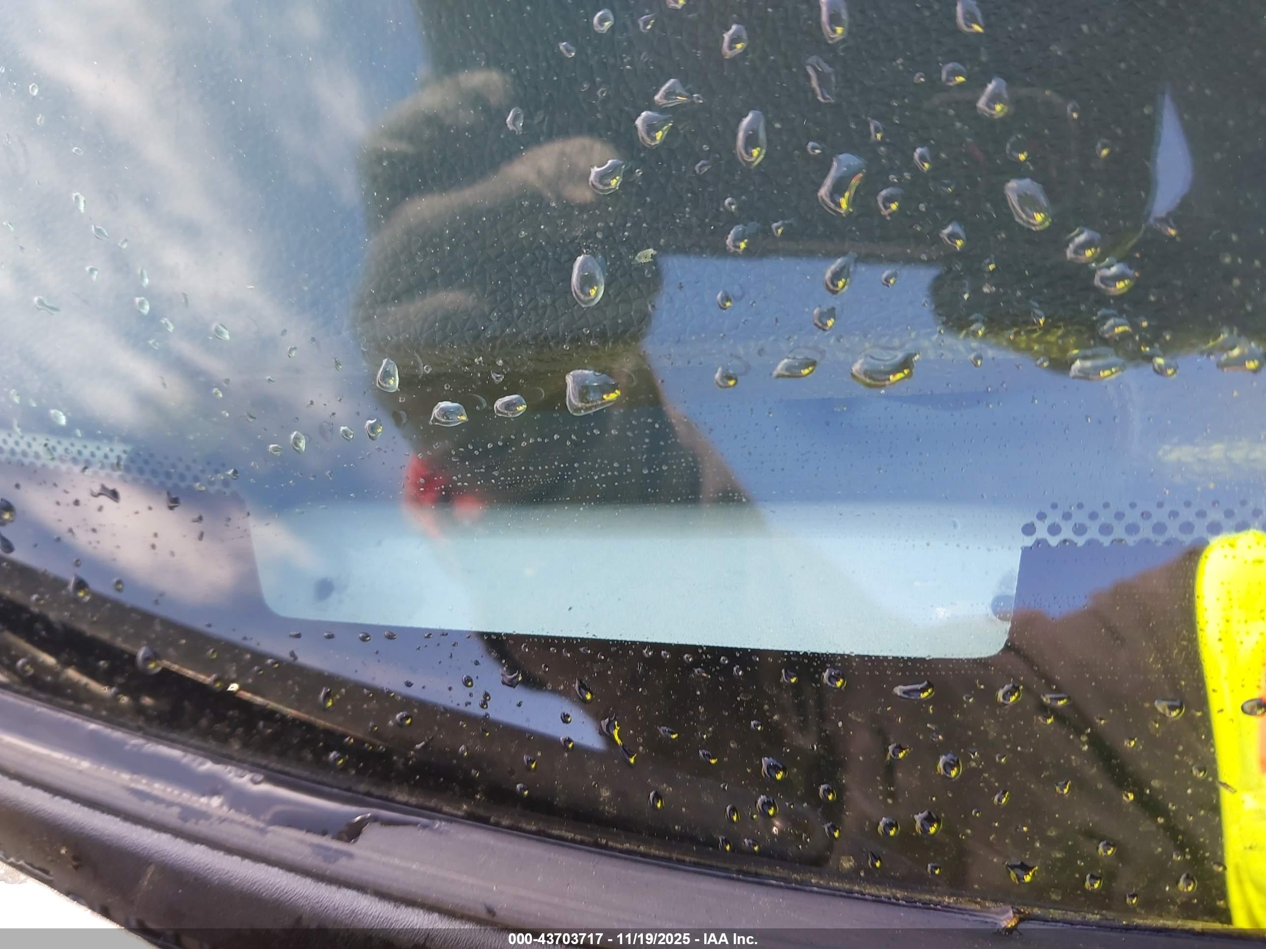 GMC YUKON image 9