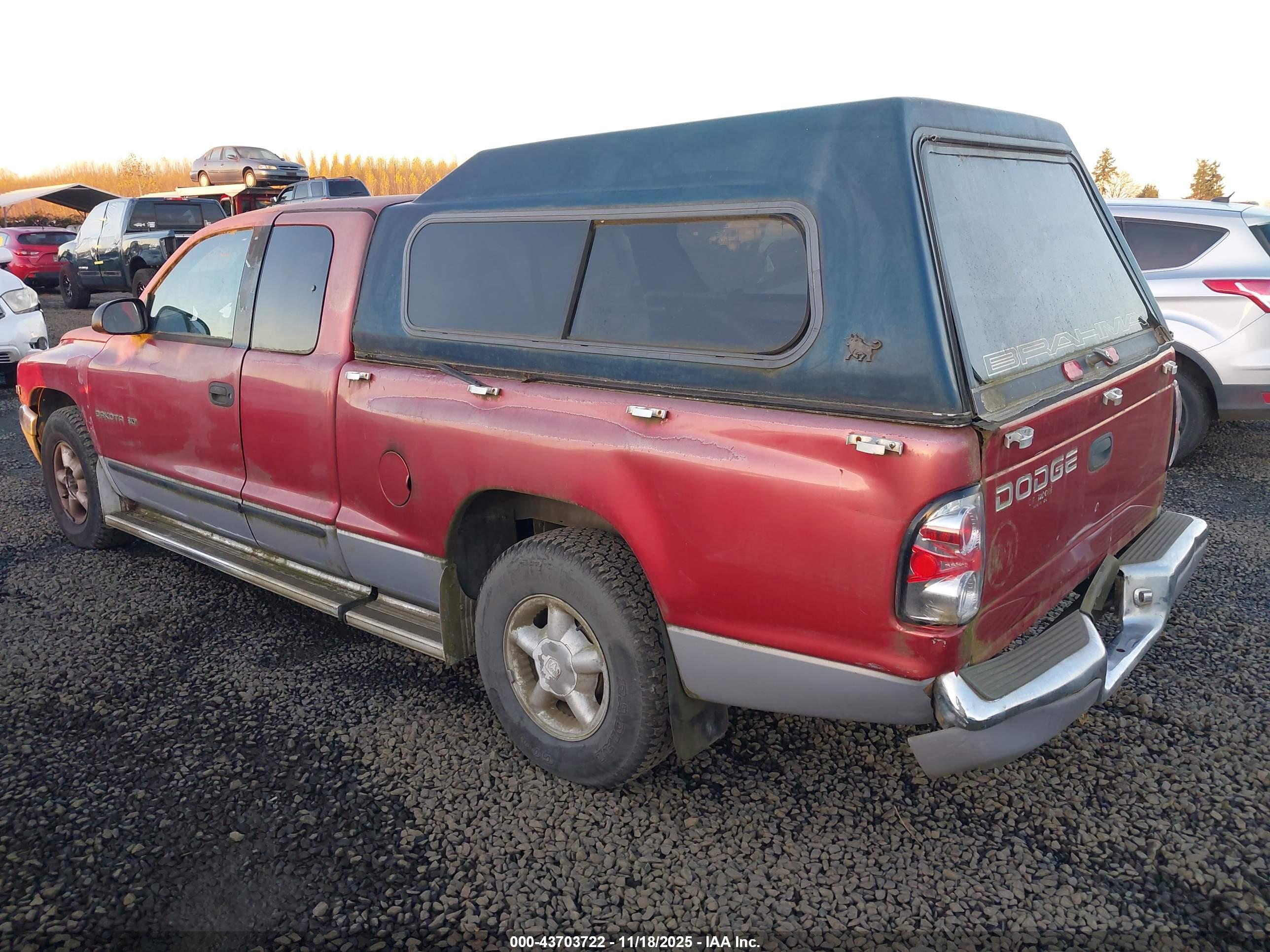 DODGE DAKOTA image 3