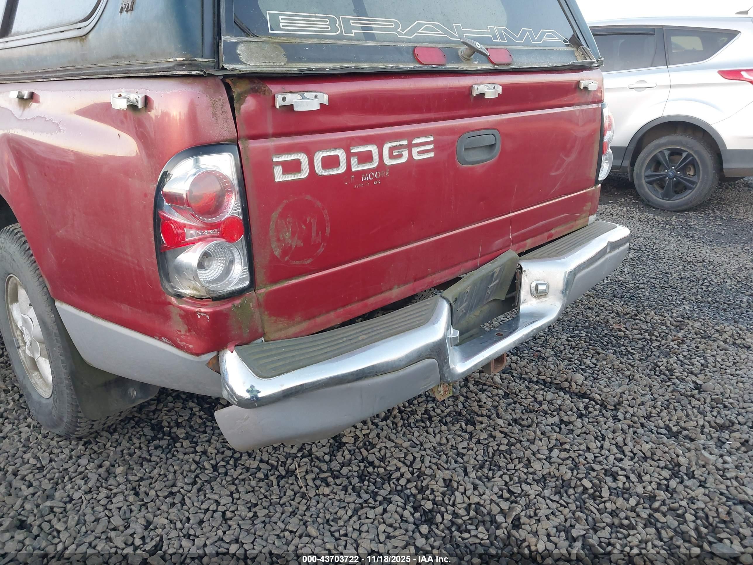 DODGE DAKOTA image 6