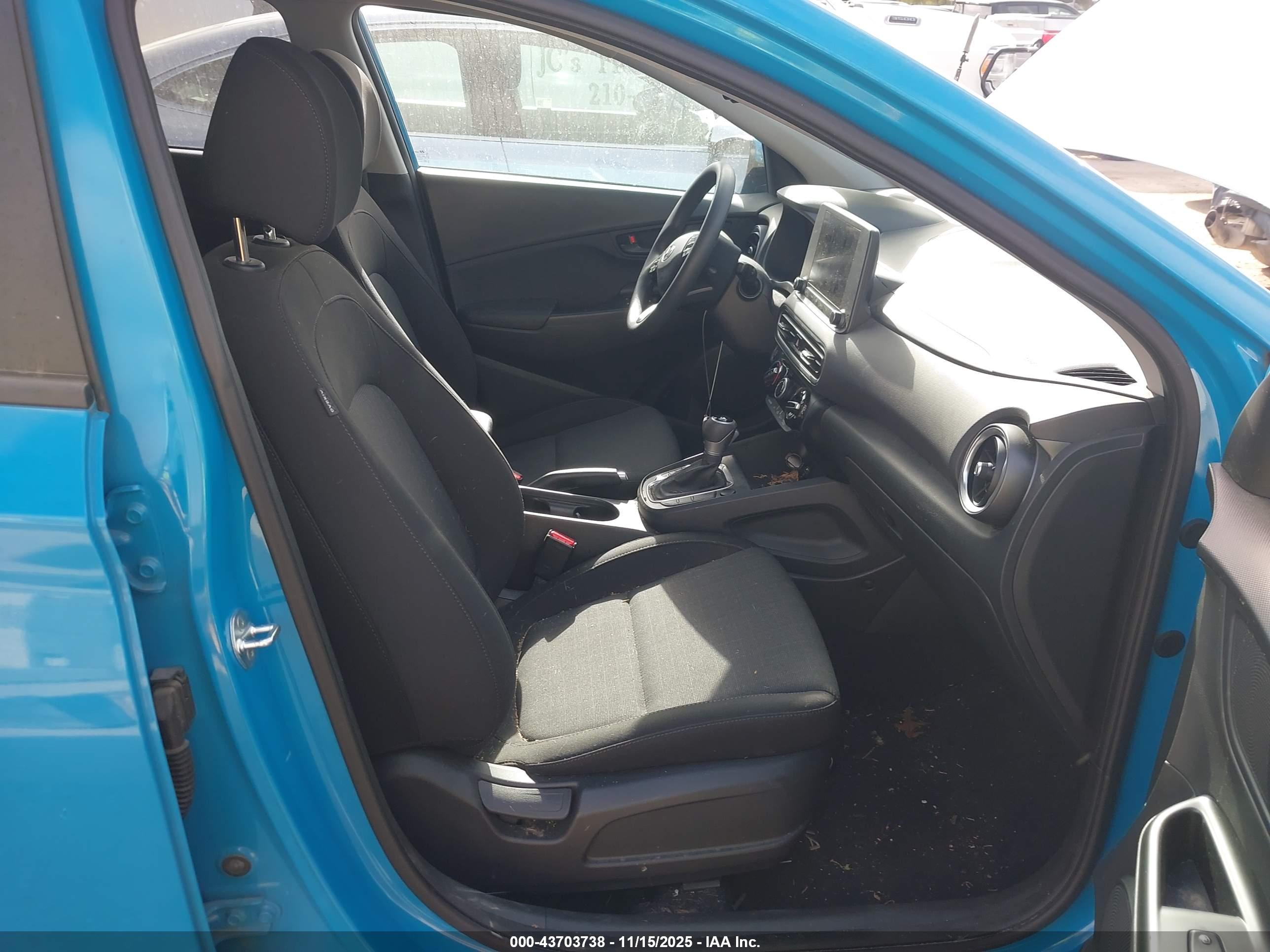 HYUNDAI KONA image 5