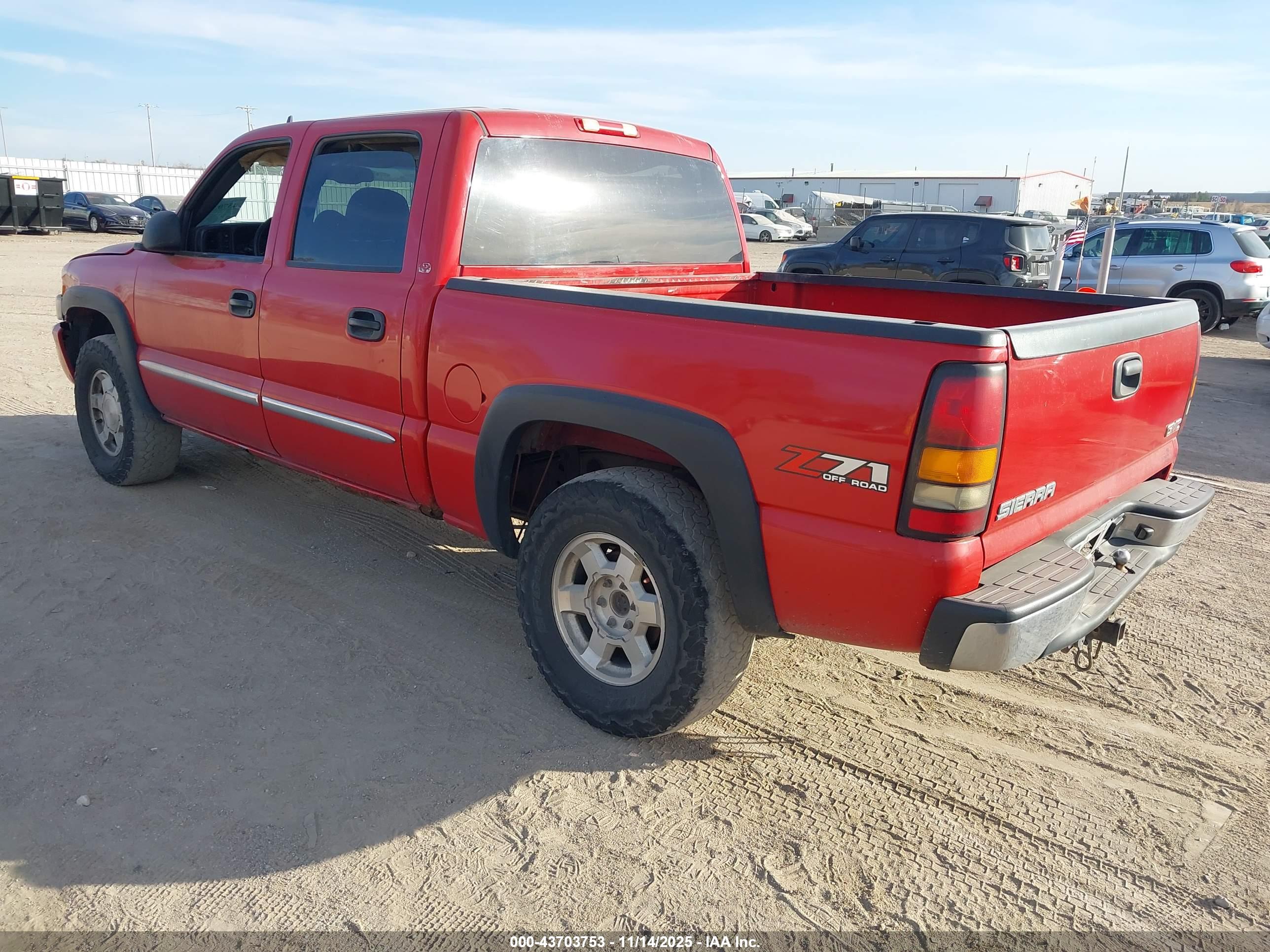 GMC SIERRA image 3