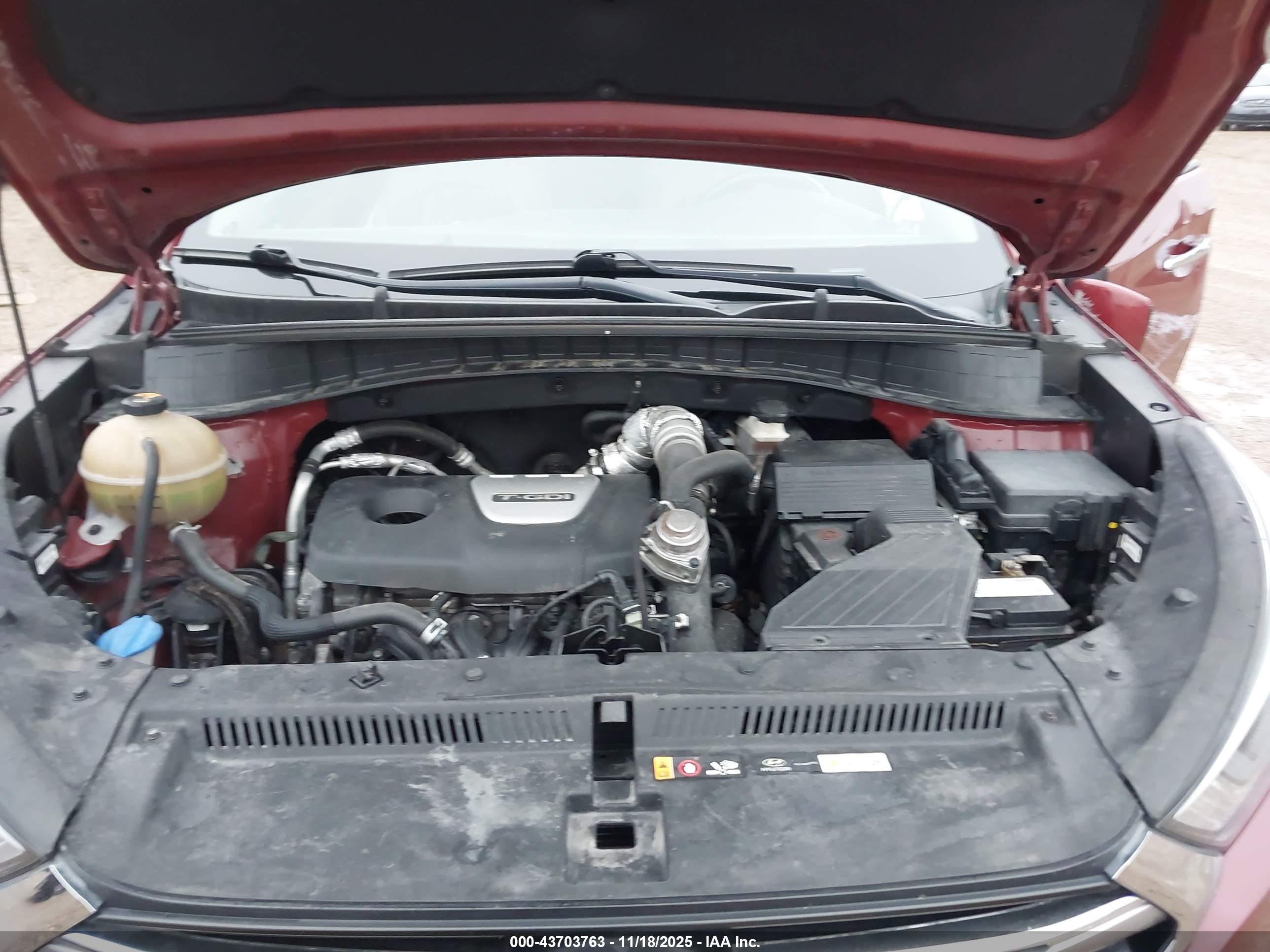 HYUNDAI TUCSON image 10